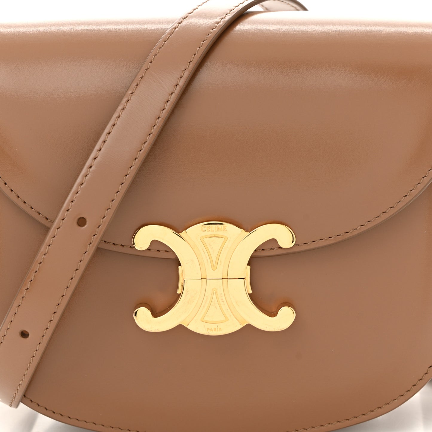 Shiny Calfskin Besace Clea Triomphe Bronze