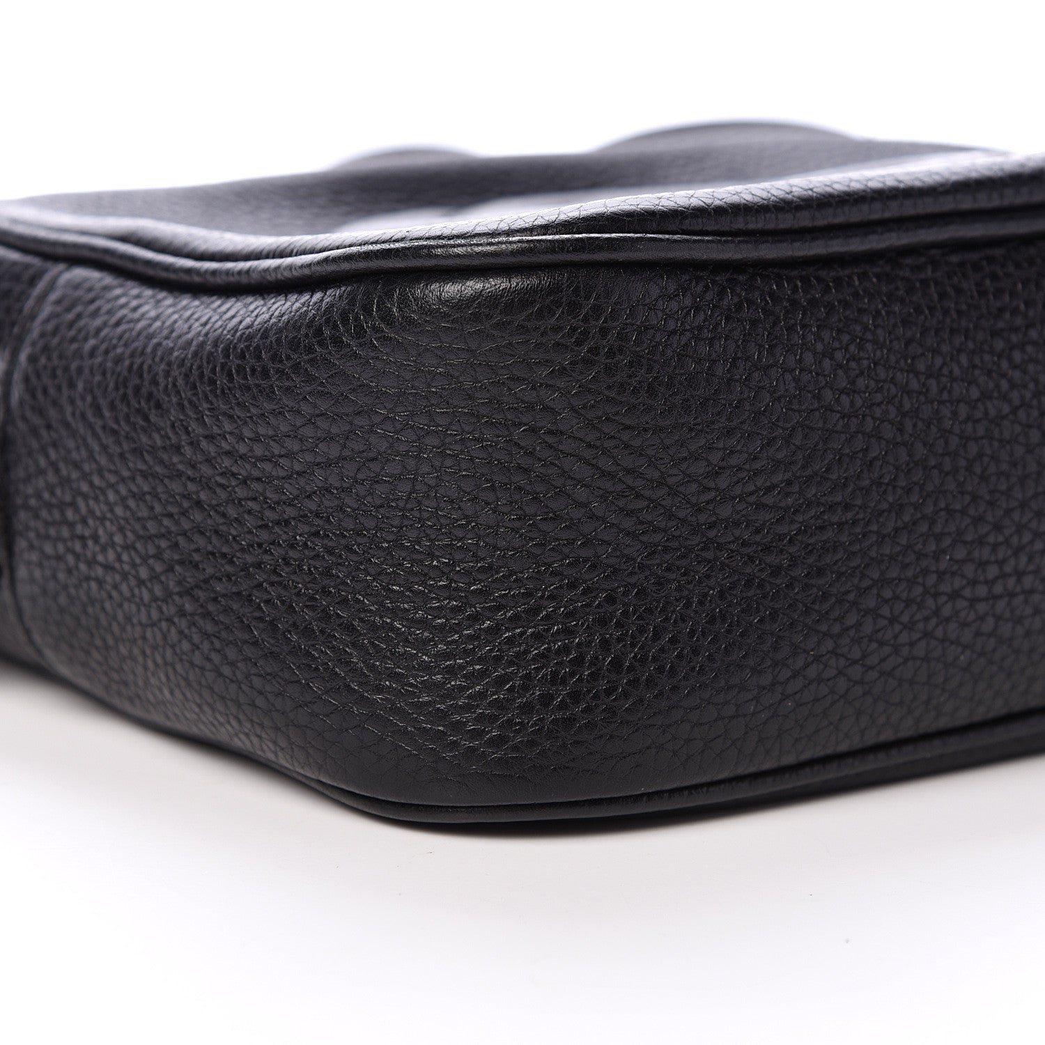 Gucci Pebbled Calfskin Small Soho Disco Bag Black 8 of 10