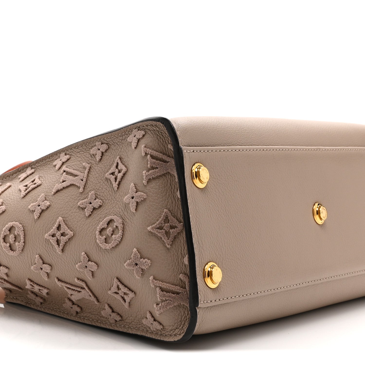 Louis Vuitton Calfskin Monogram Tufting On My Side Galet 8 of 9
