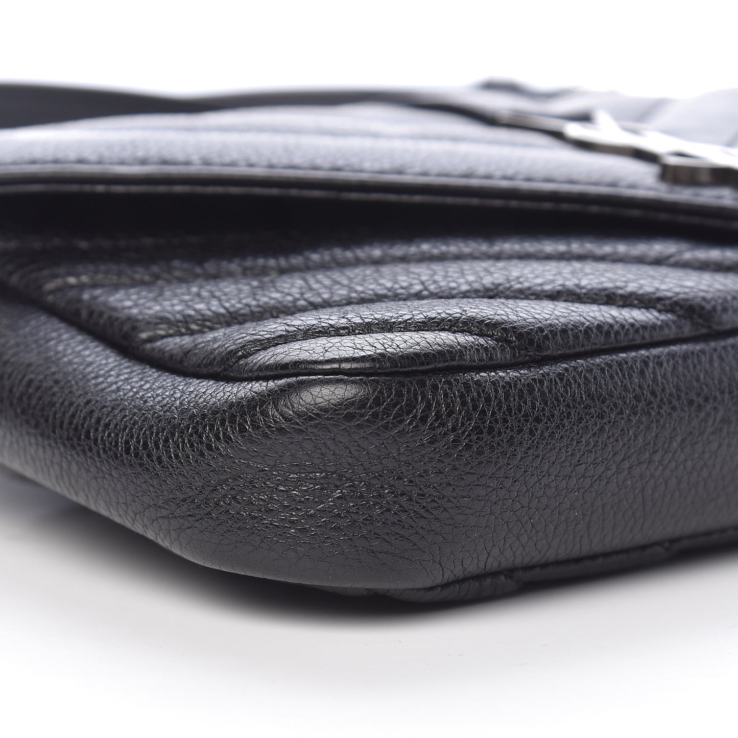Sheepskin Matelasse Chevron Monogram College Chain Wallet Black