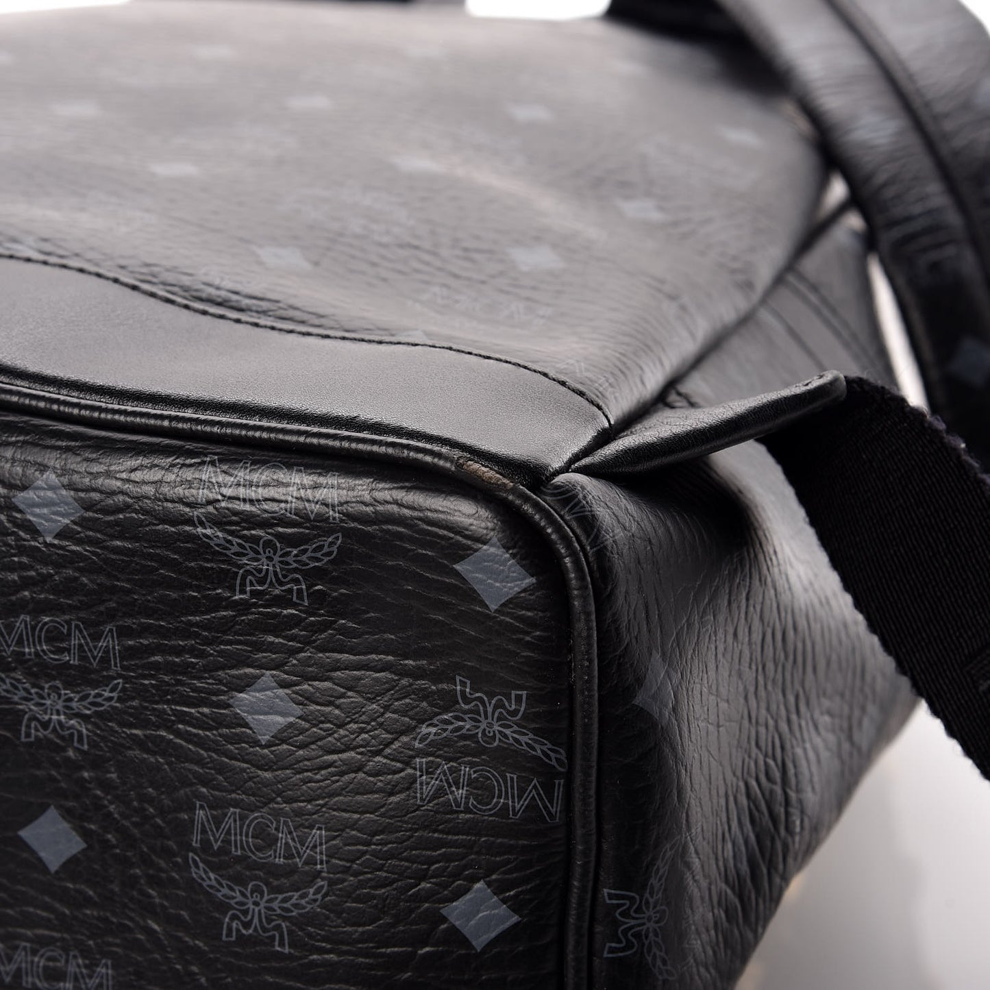 Visetos Studded Medium Stark M Backpack Black