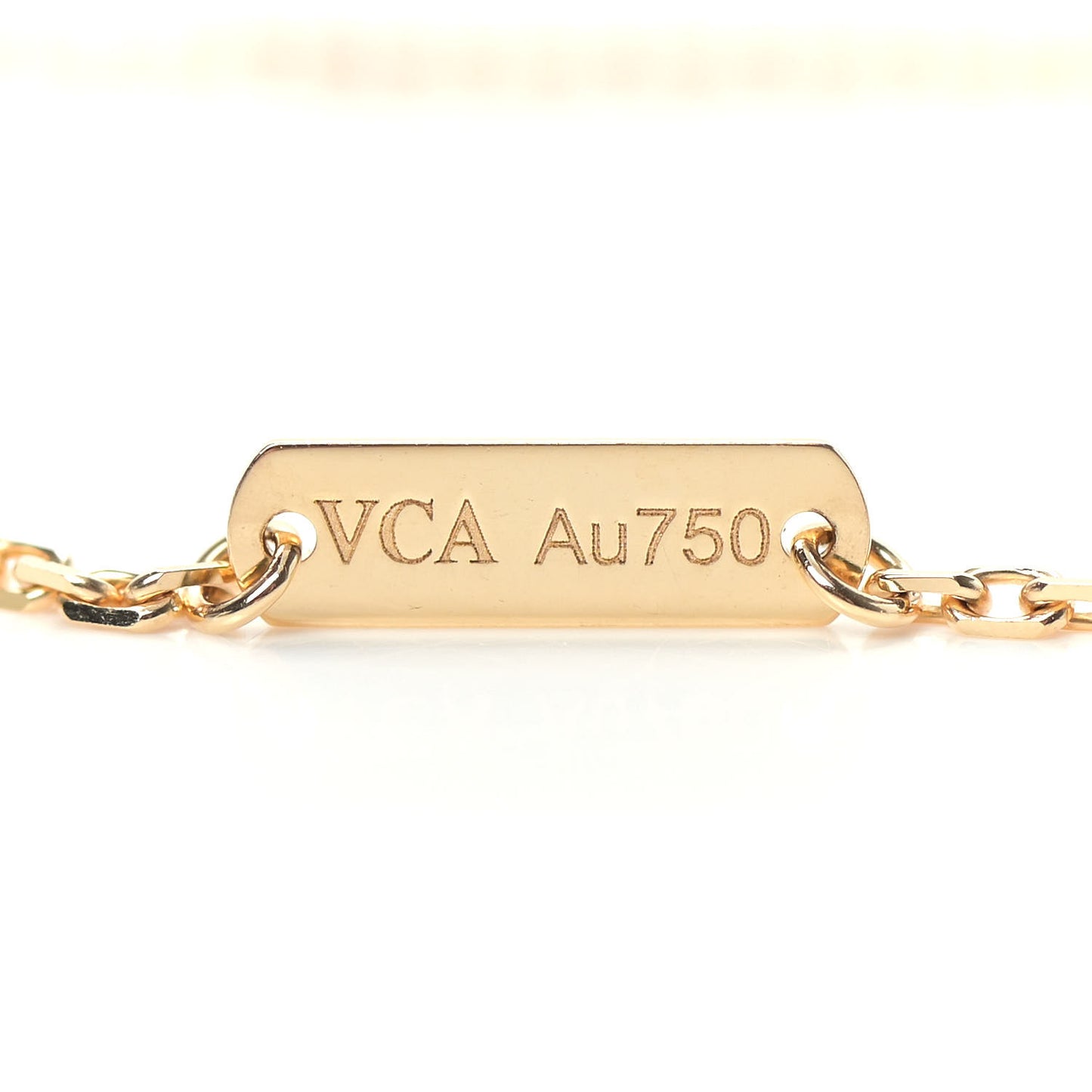 18K Yellow Gold Mother of Pearl Vintage Alhambra Pendant Necklace