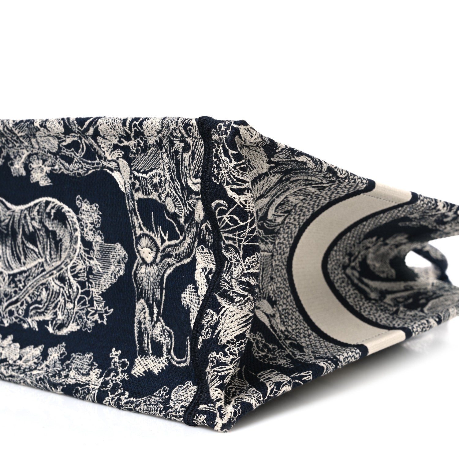 Christian Dior Canvas Embroidered Medium Dioriviera Toile De Jouy Reverse Book Tote Blue 9 of 9