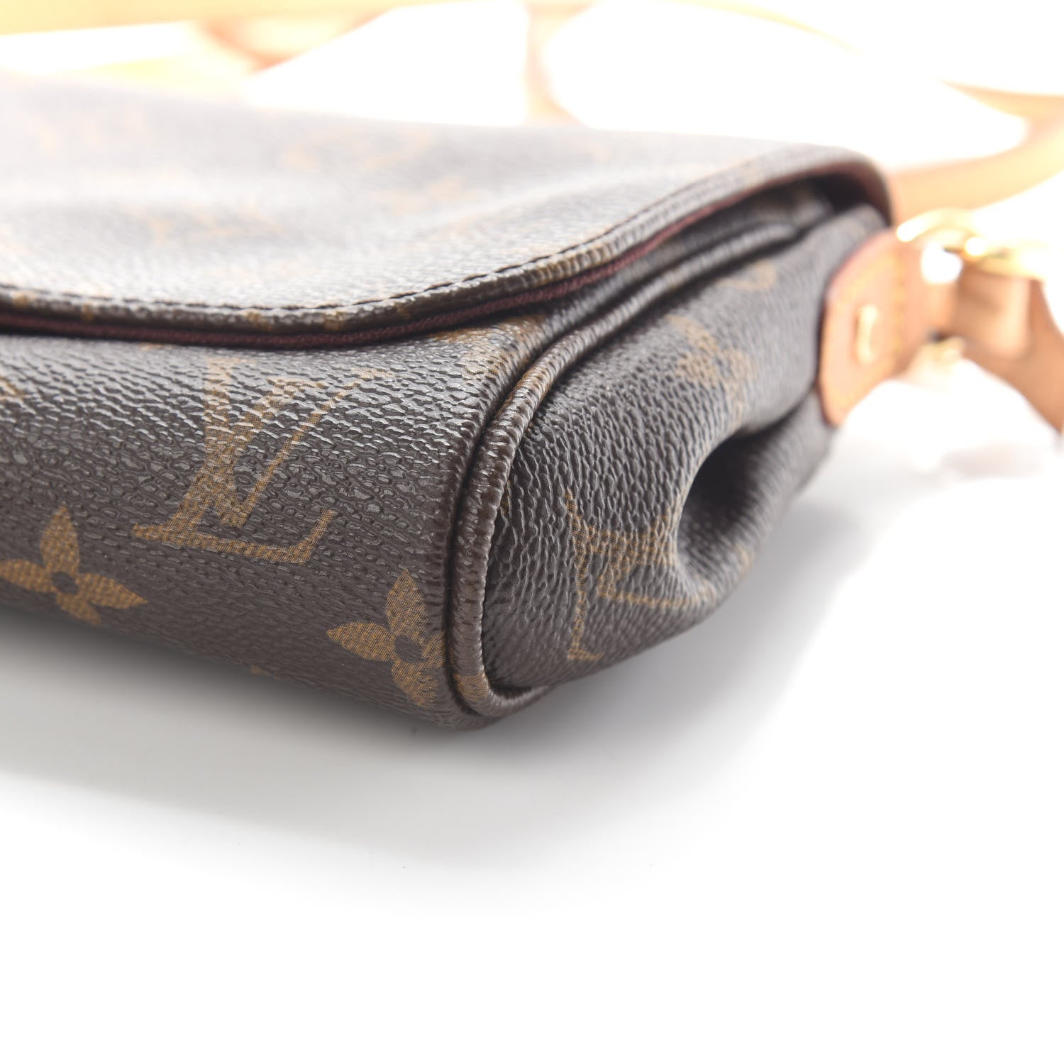 Louis Vuitton Monogram Favorite PM 8 of 8