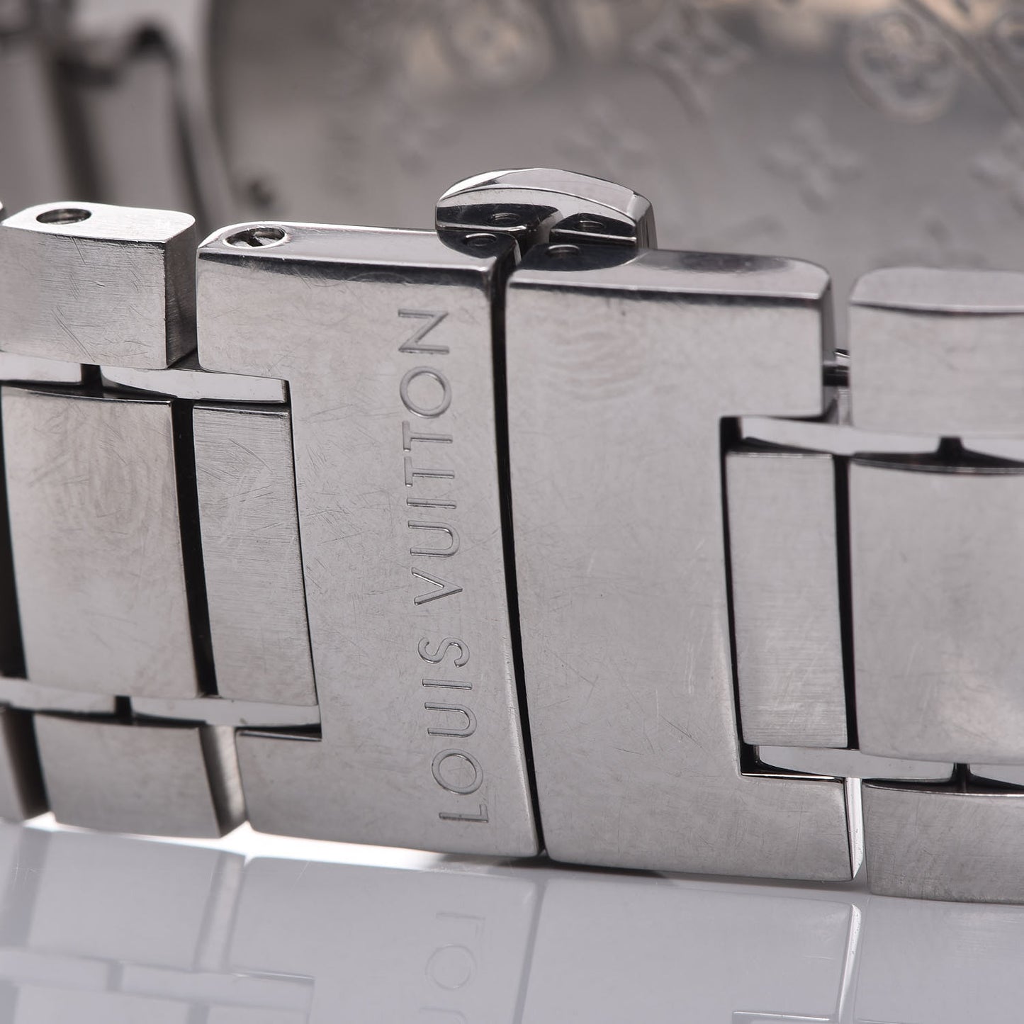 Stainless Steel 41mm Tambour Chronograph Automatic Watch Champagne