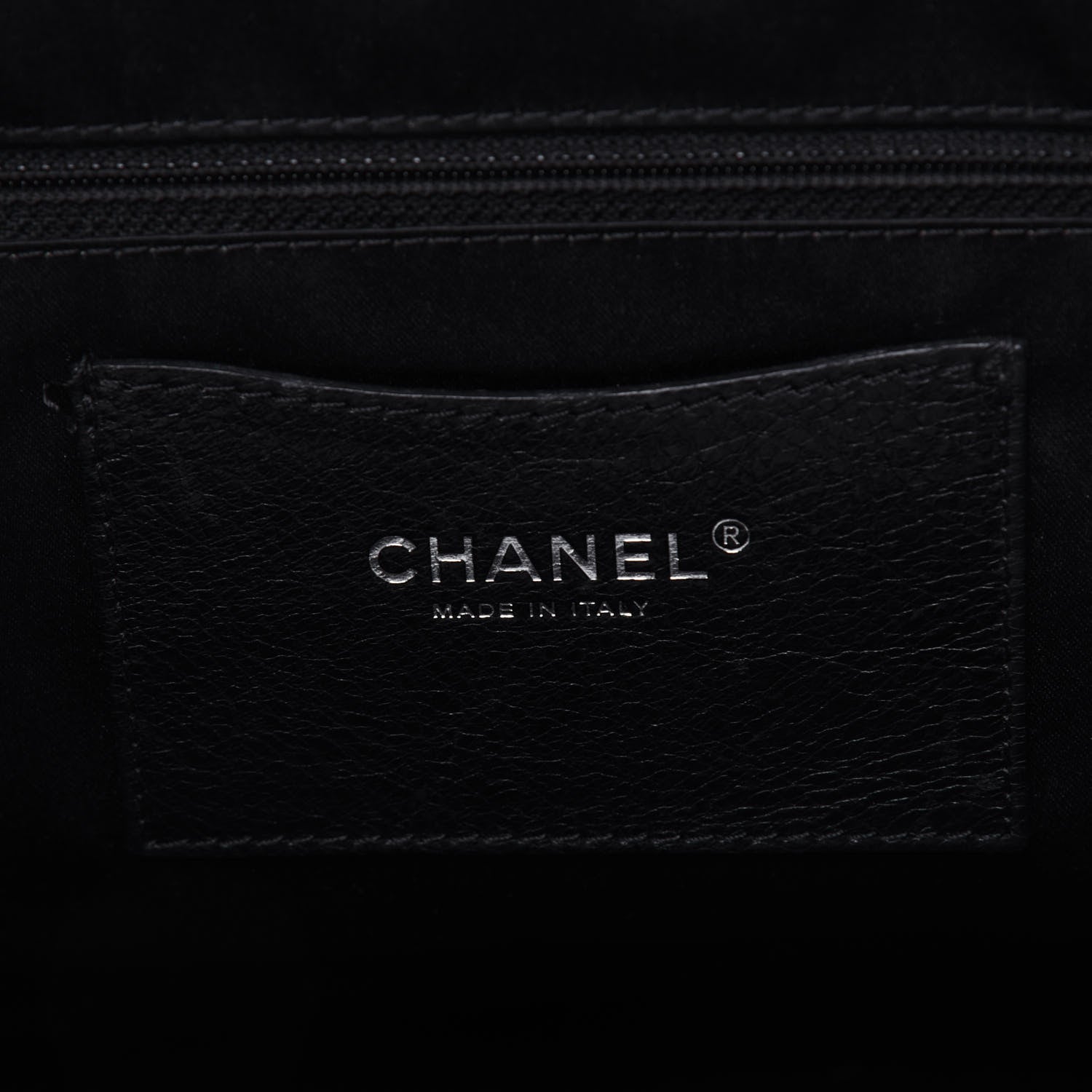 Chanel Glazed Calfskin Large On The Road Tote Black 7 of 22