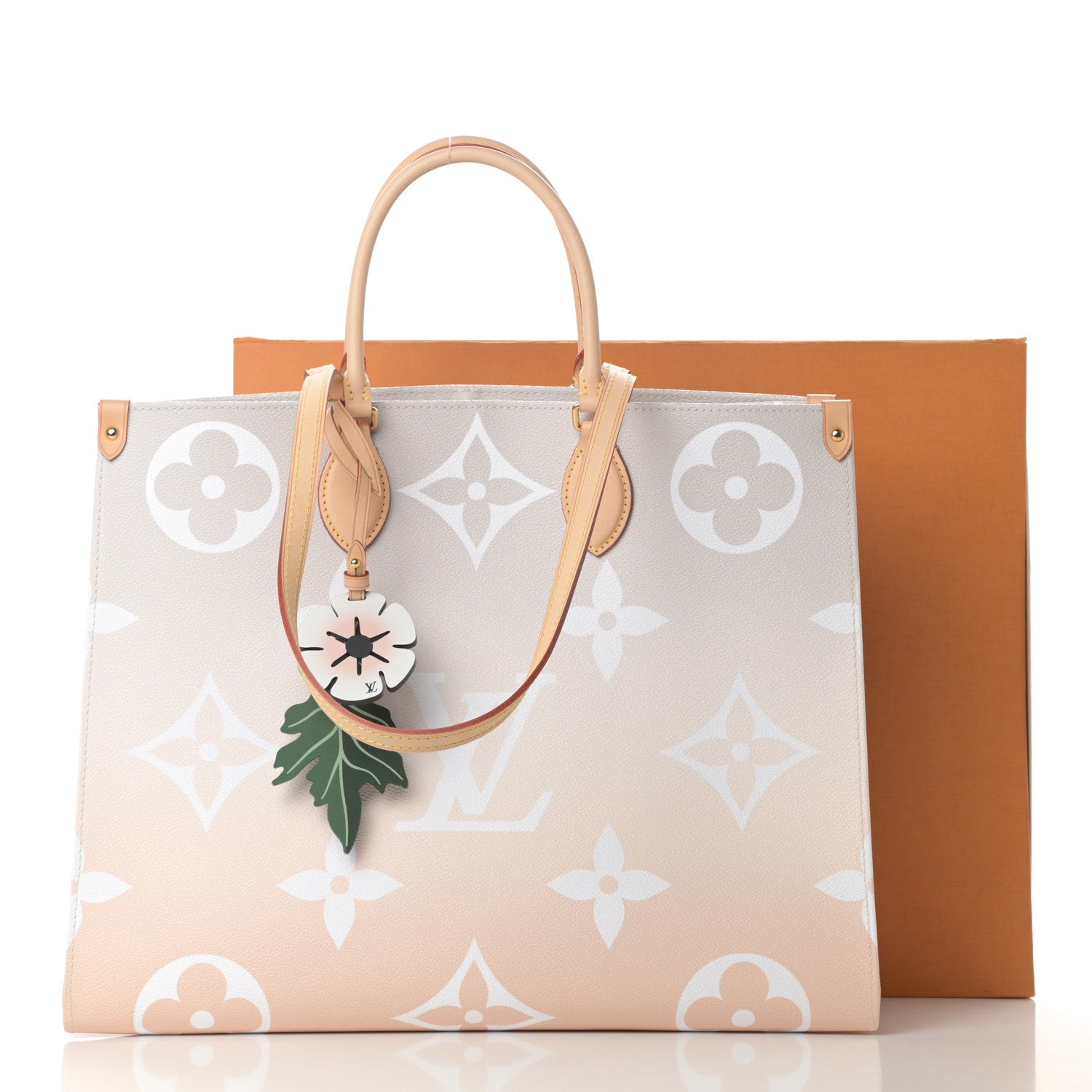 Louis Vuitton Monogram Giant By The Pool Onthego GM Brume 13 of 13