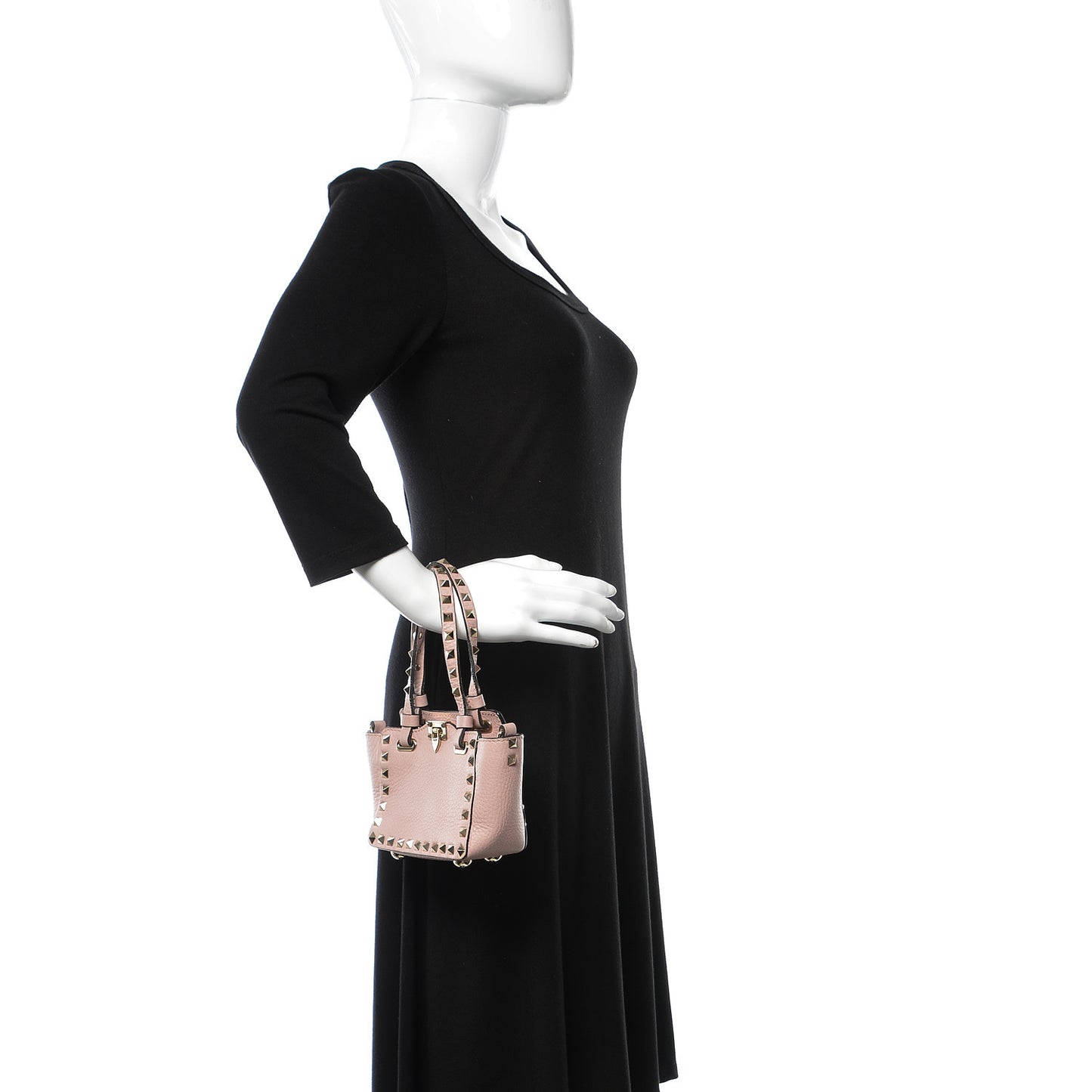 Grained Calfskin Micro Rockstud Tote Cipria
