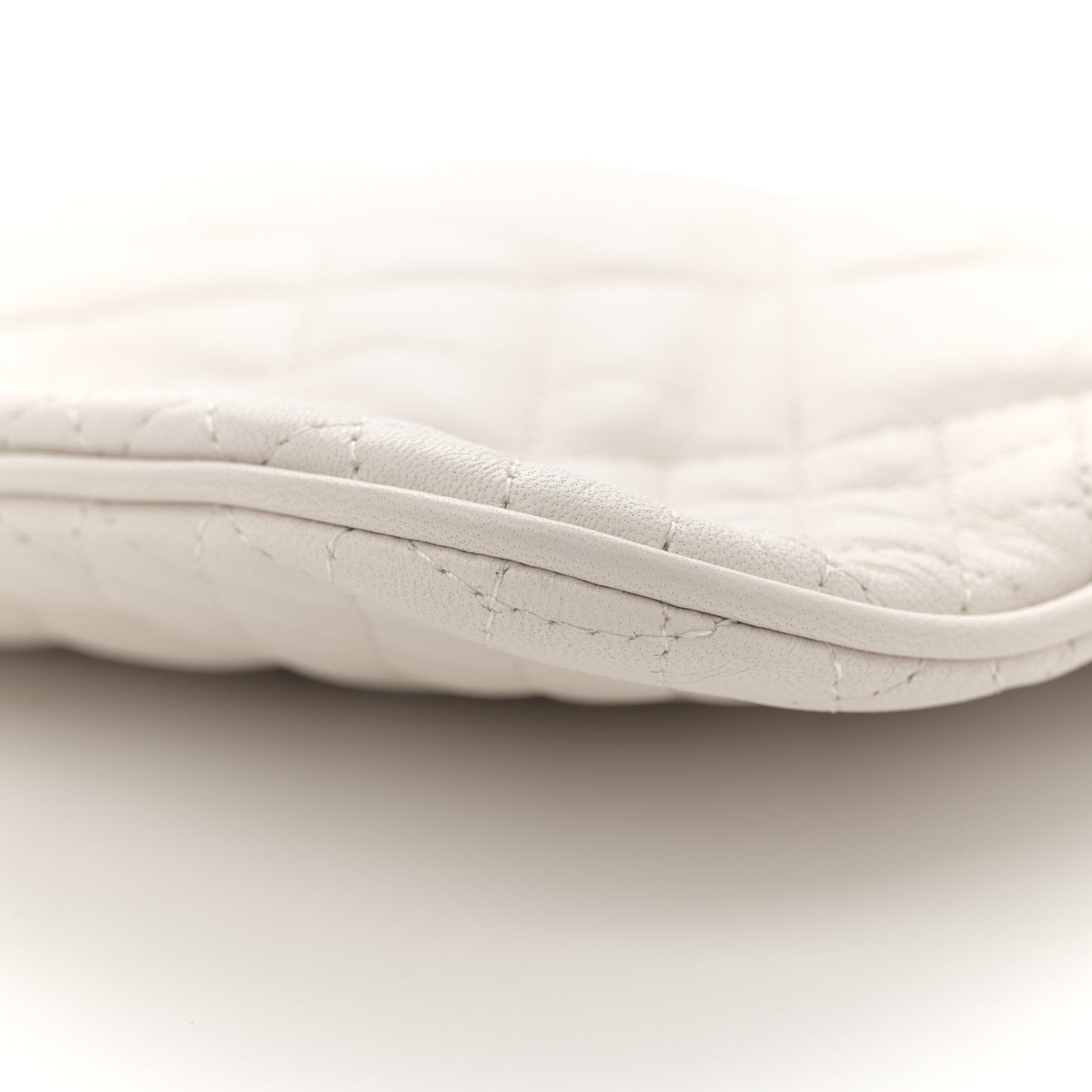 Calfskin Quilted La Medusa Chain Flat Shoulder Bag White