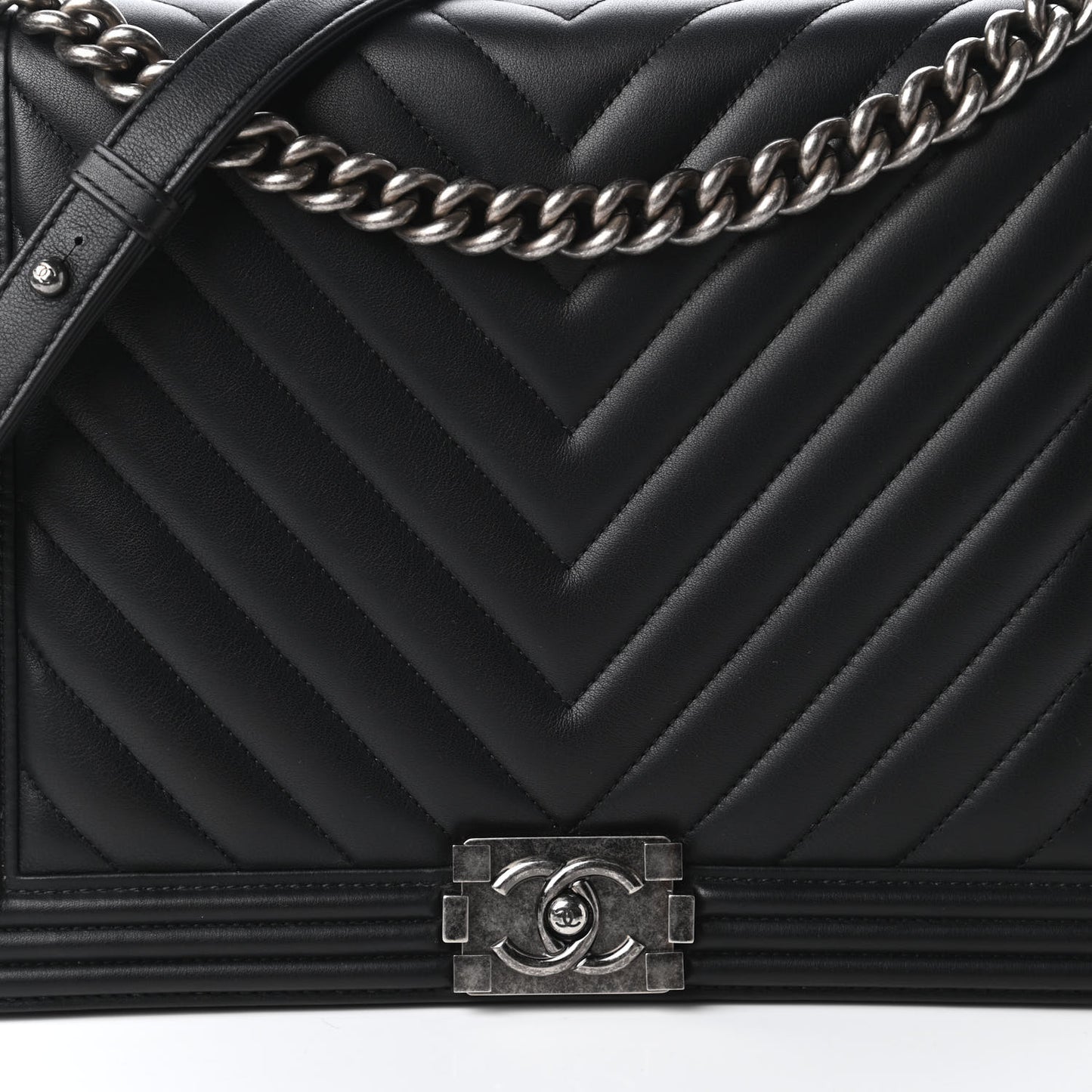 Calfskin Chevron Quilted Large Boy Flap Black