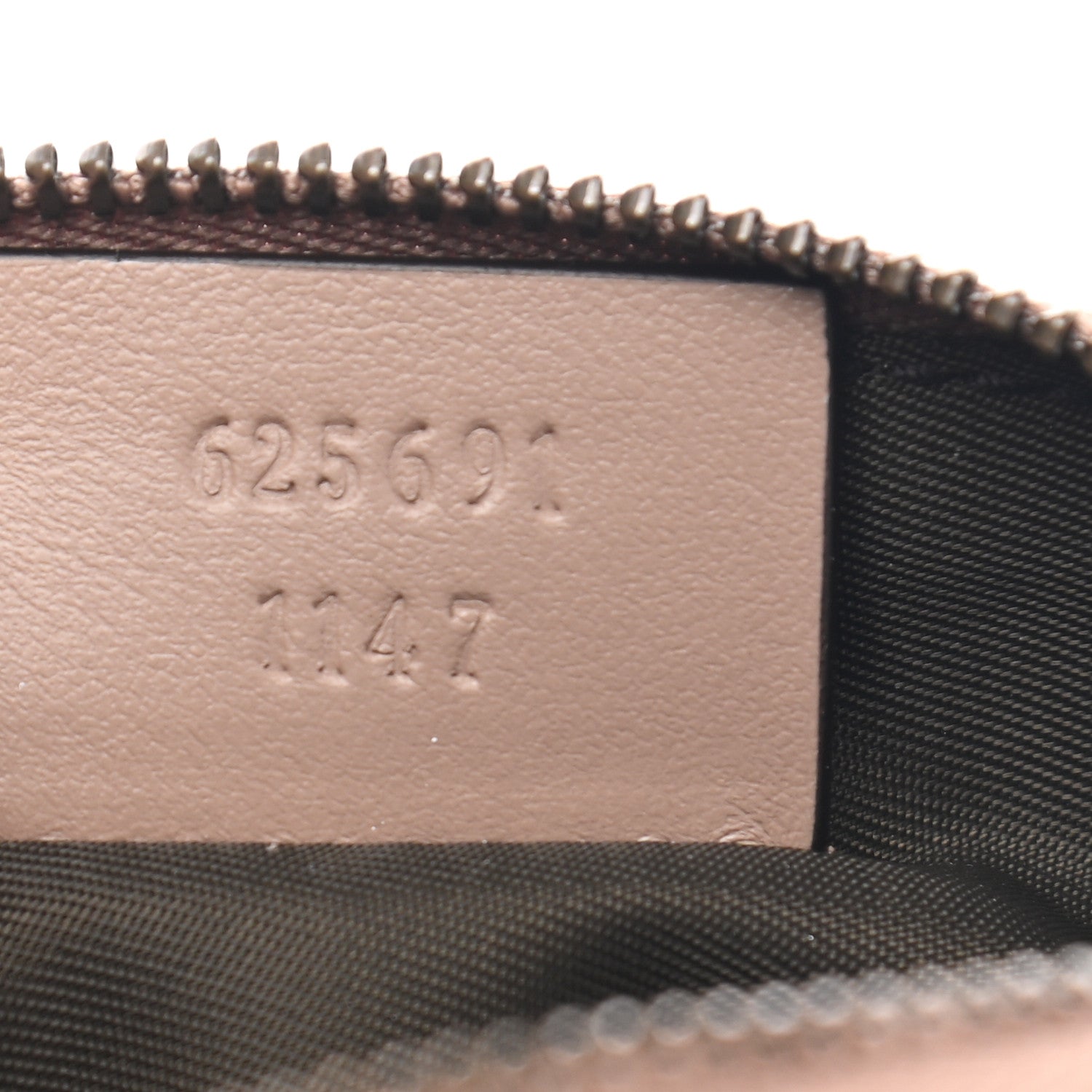 Gucci Calfskin Matelasse GG Marmont Key Pouch Porcelain Rose 7 of 8