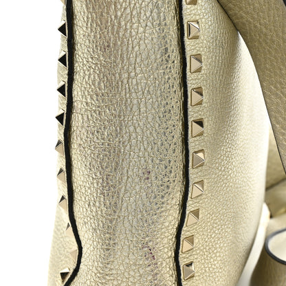 Valentino Garavani Metallic Pebbled Calfskin Small Rockstud Flip-Lock Messenger Bag Platino 13 of 19