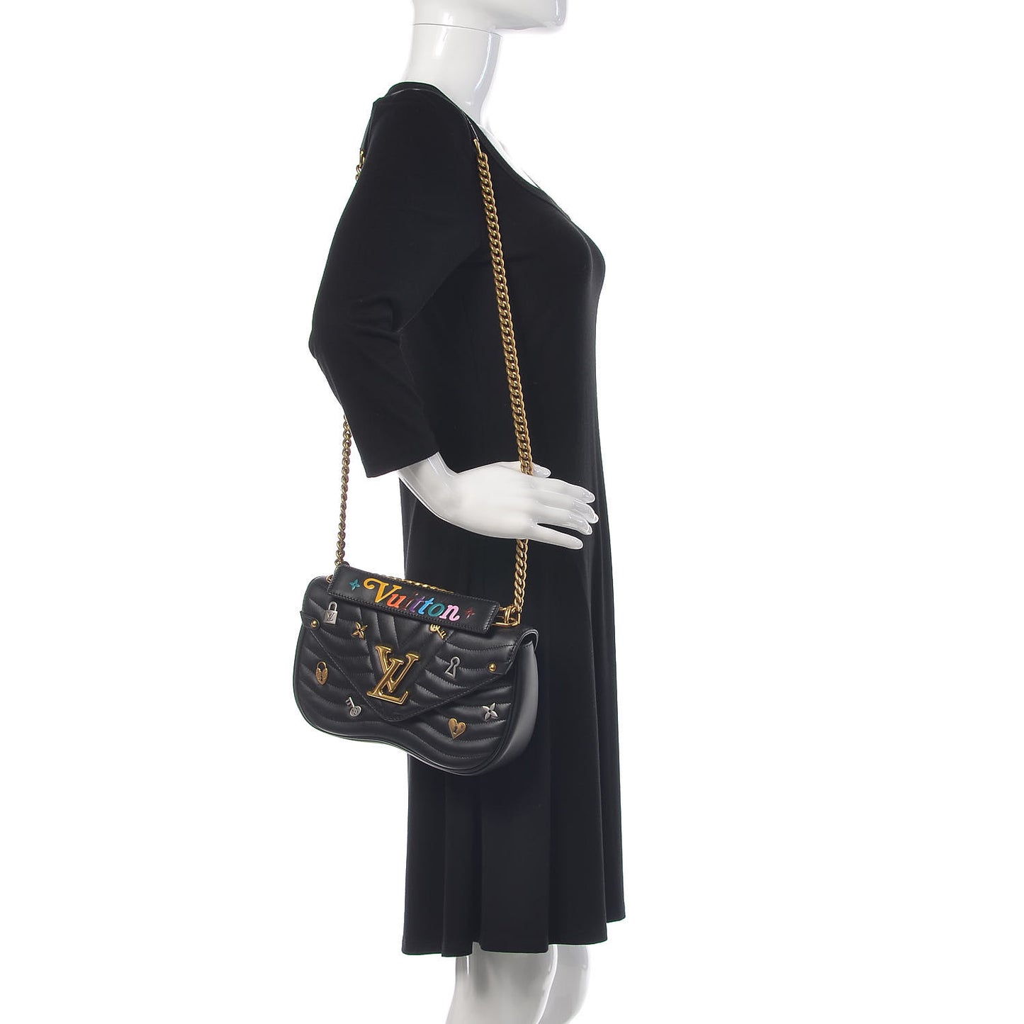 Calfskin Love Lock New Wave Chain MM Black