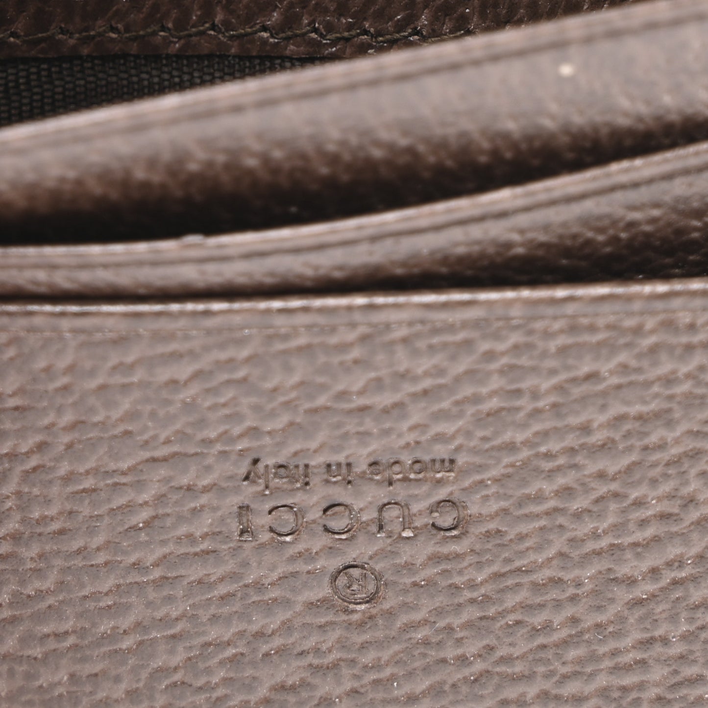 Monogram Jumbo GG Textured Dollar Calfskin Diana Card Case Wallet Camel Ebony New Acero