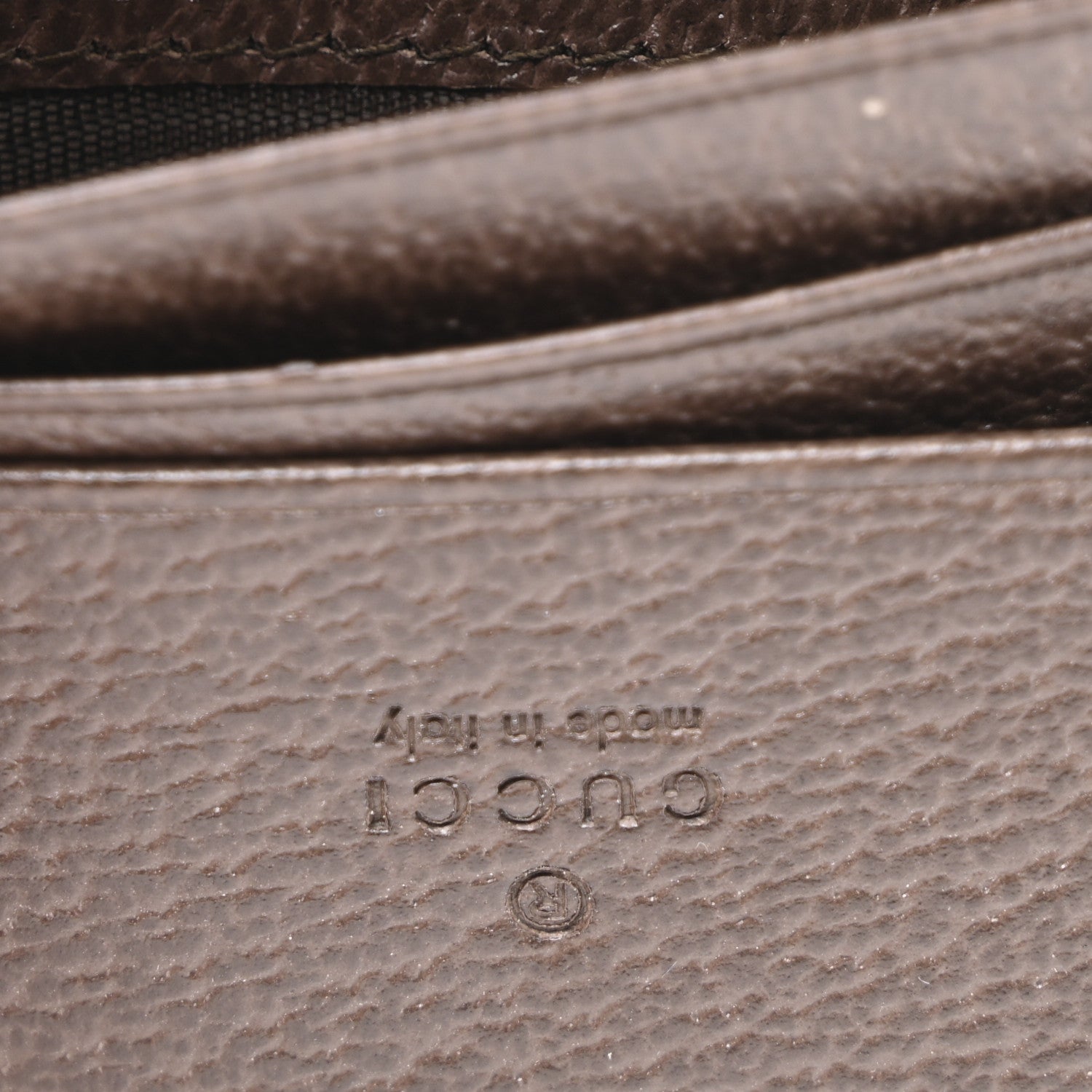 Gucci Monogram Jumbo GG Textured Dollar Calfskin Diana Card Case Wallet Camel Ebony New Acero 7 of 9