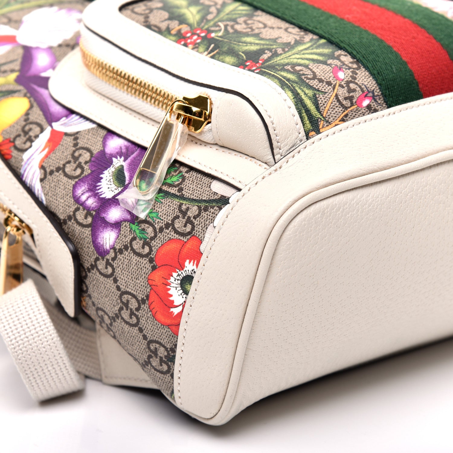 Gucci GG Supreme Monogram Flora Web Small Ophidia Day Backpack White 5 of 11