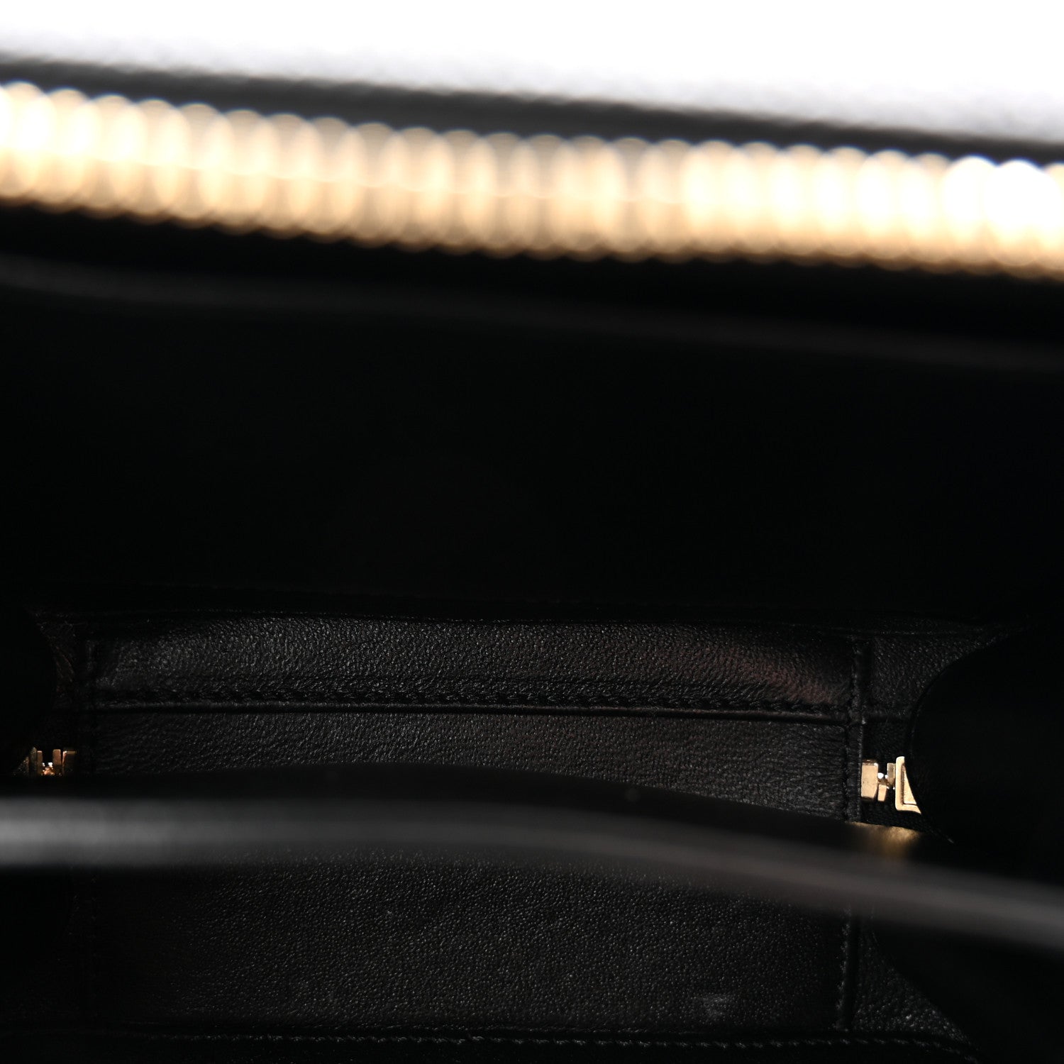 Chanel Caviar Quilted Small CC Filigree Vanity Case Black 5 of 10