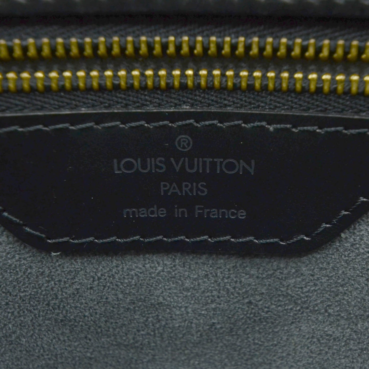 Epi Saint Jacques PM Long Straps Black