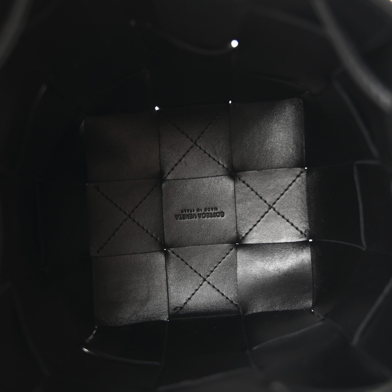 Bottega Veneta Nappa Maxi Intrecciato Small Cassette Bucket Bag Black 5 of 10