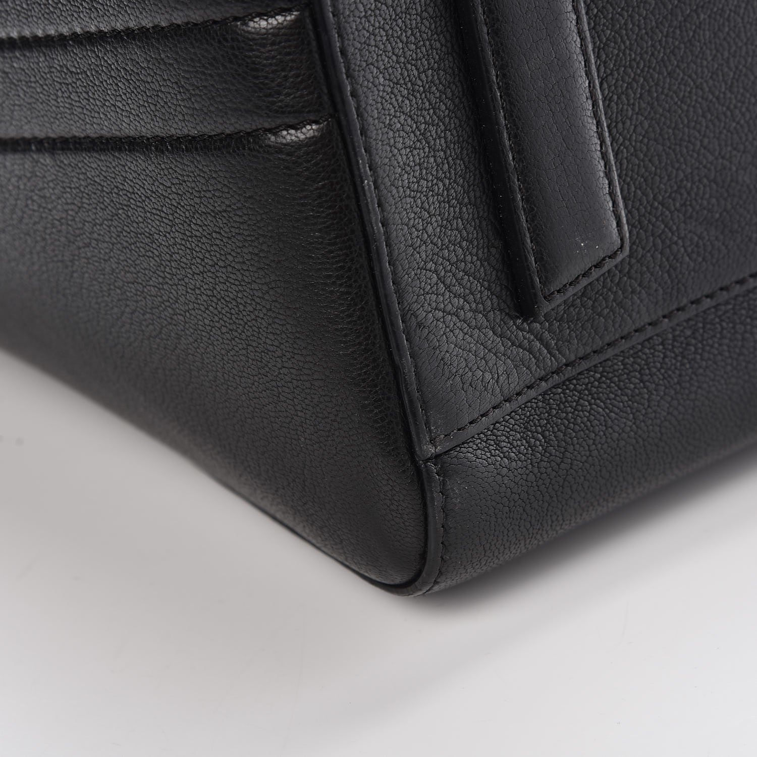 Givenchy Sugar Goatskin Medium Antigona Black 15 of 17