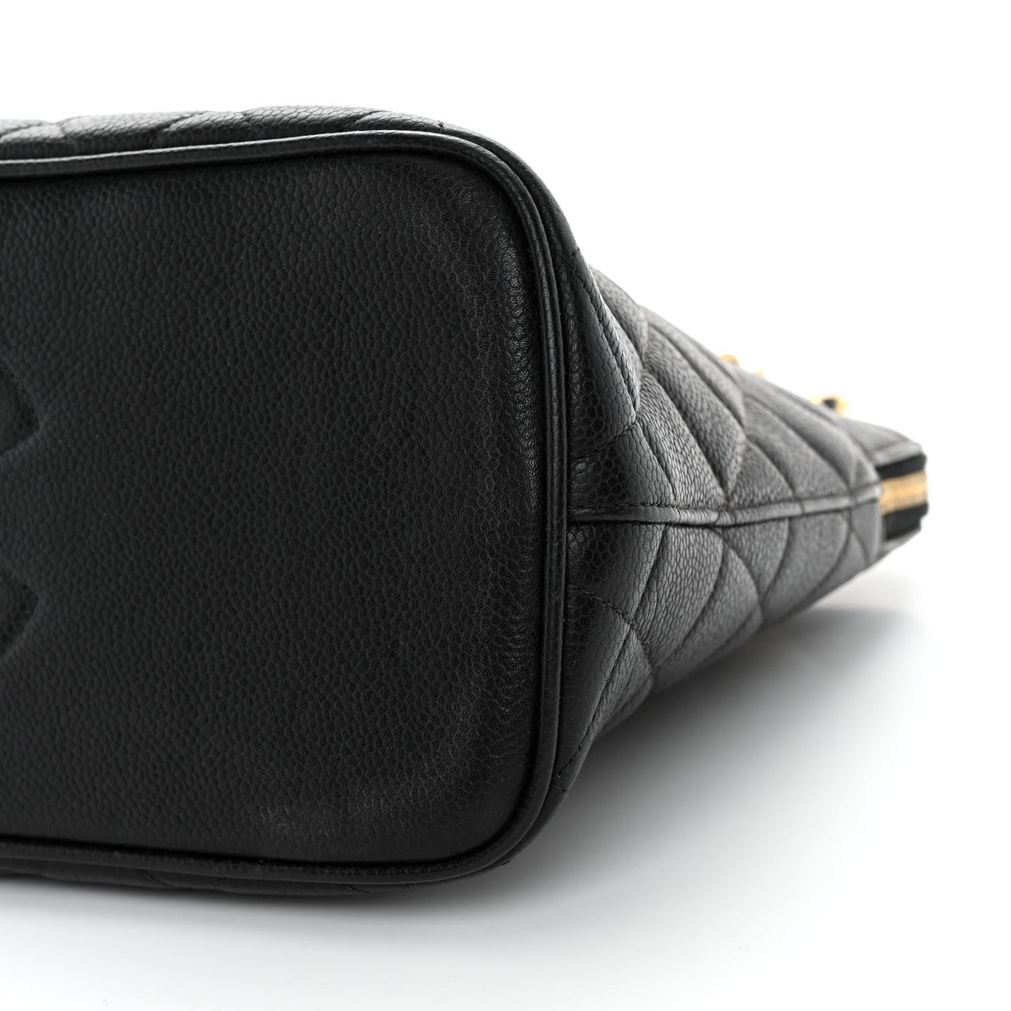 Caviar Quilted Shoulder Bag Black