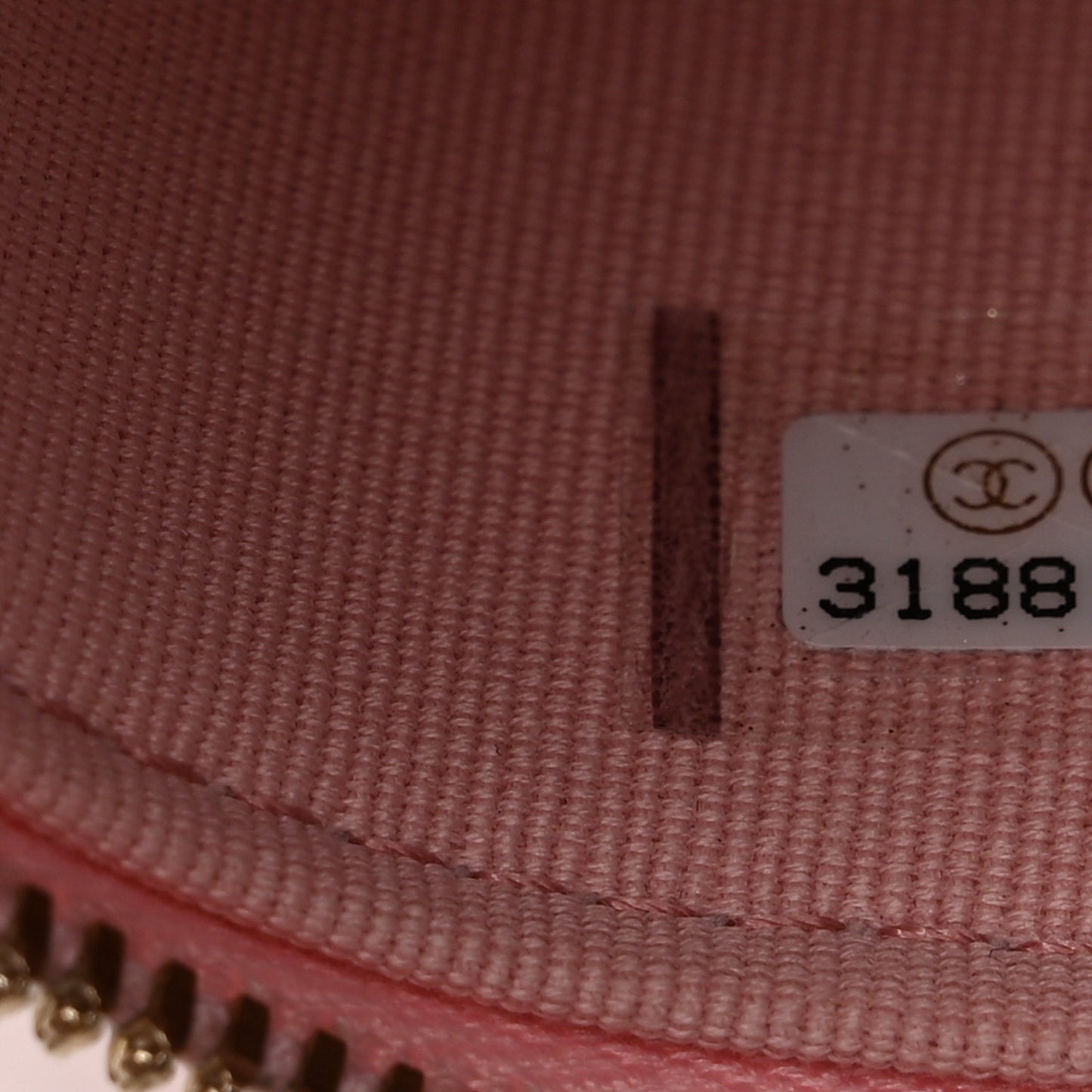 Caviar Quilted Small Vanity Case With Chain Pink