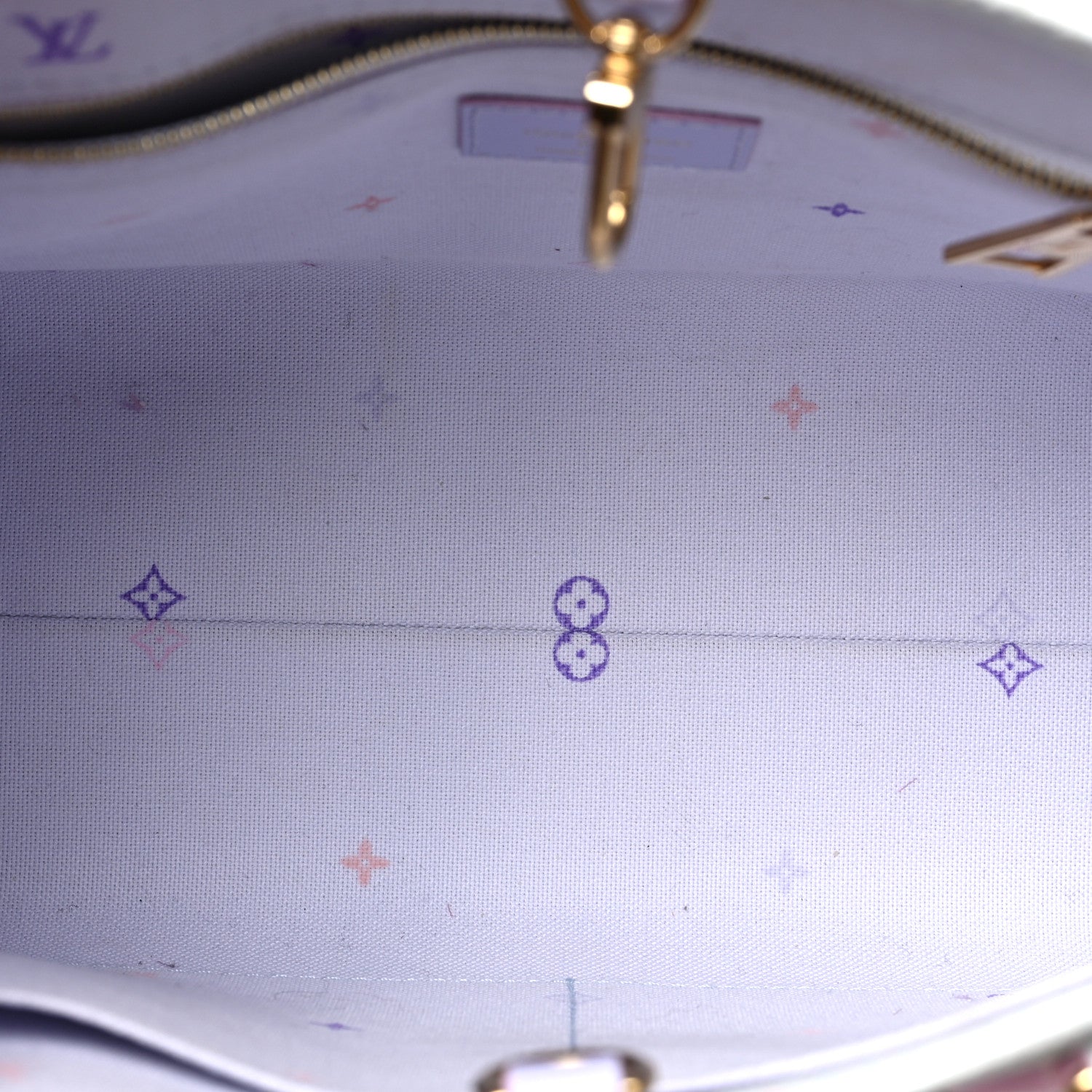 Louis Vuitton Monogram Giant Spring In The City Onthego PM Sunrise Pastel 5 of 7