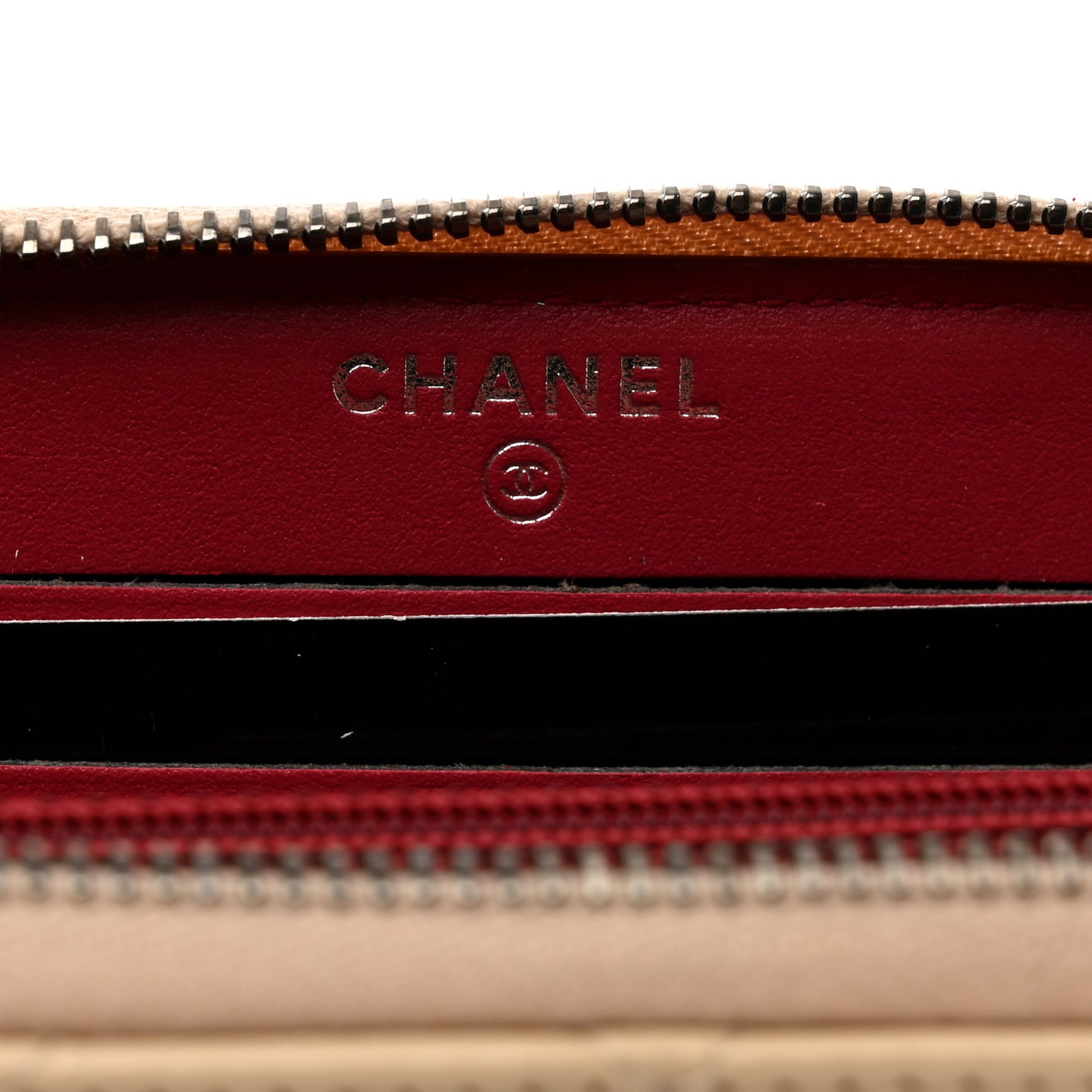 Aged Calfskin Quilted Small Gabrielle Zip Around Wallet Beige Black