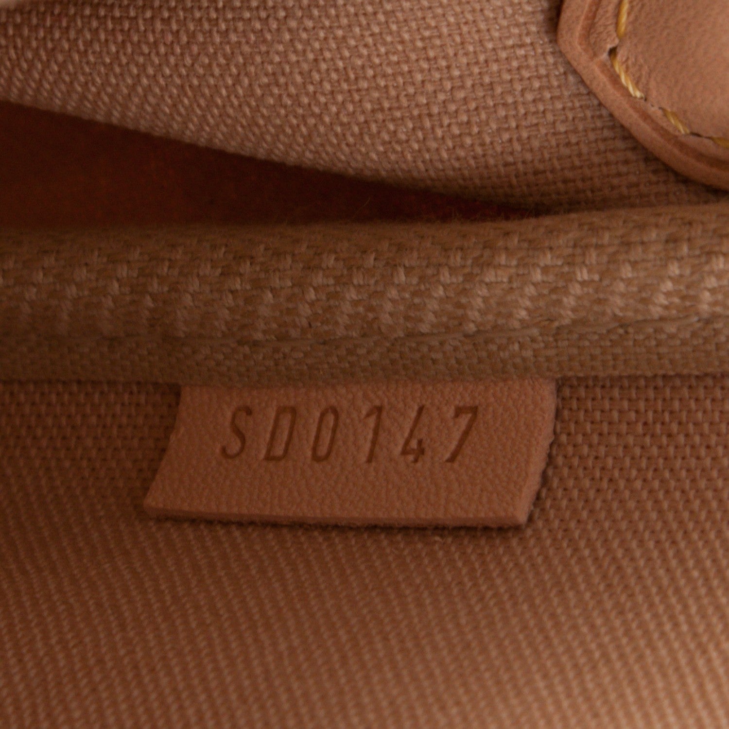 Louis Vuitton Damier Azur Favorite MM 7 of 7