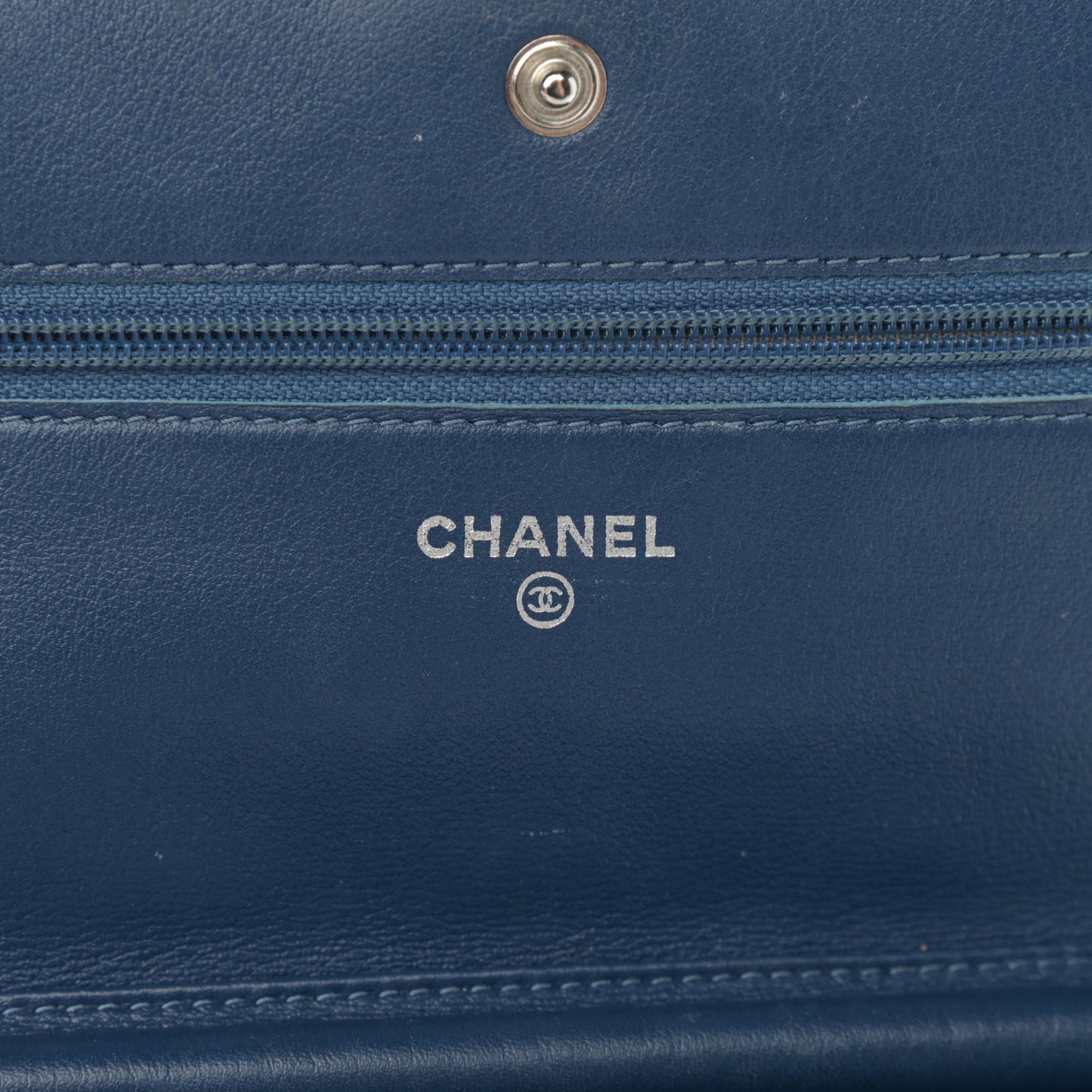 Patent Quilted Brilliant Wallet On Chain WOC Blue