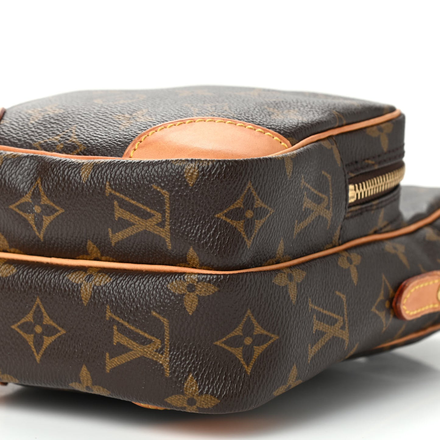 Monogram Amazone