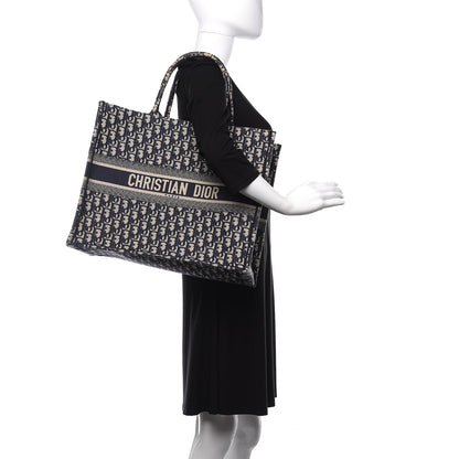 Christian Dior Oblique Book Tote Blue Multicolor 2 of 11