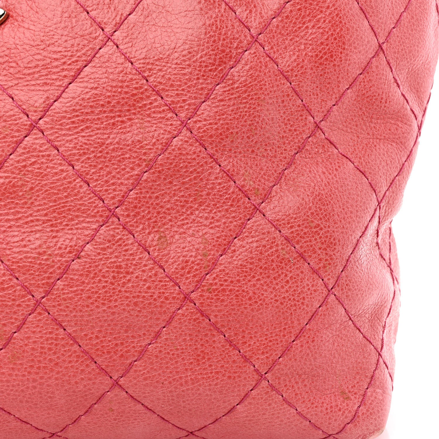 Chanel Glazed Calfskin Large On The Road Tote Red 11 of 14
