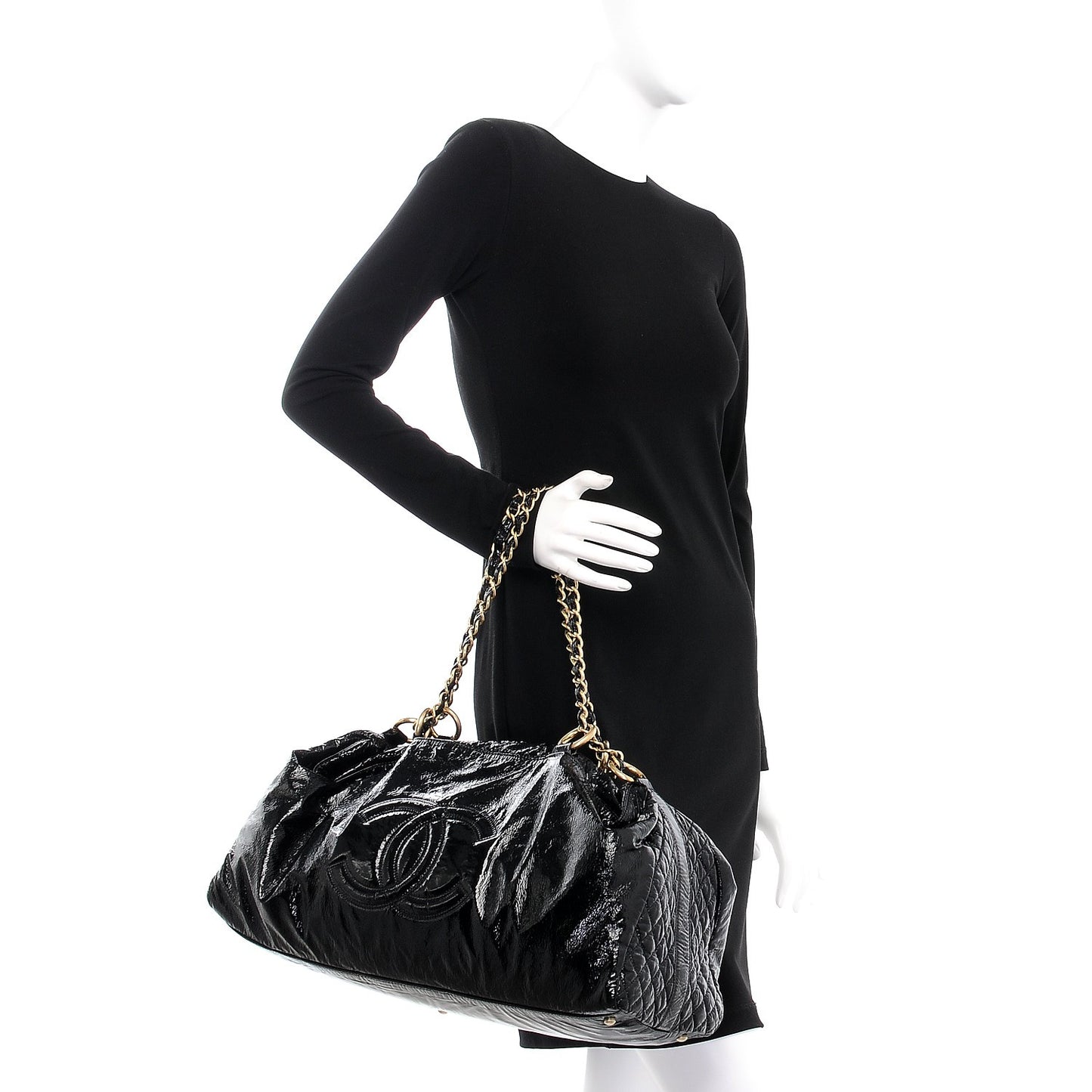 Vinyl Rock and Chain XL Bowler Black