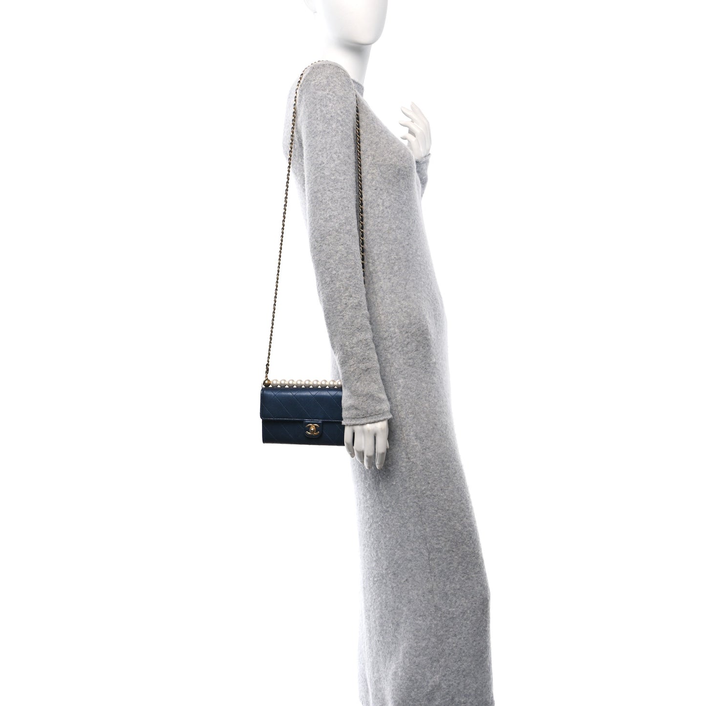 Goatskin Quilted Chic Pearls Clutch With Chain Navy