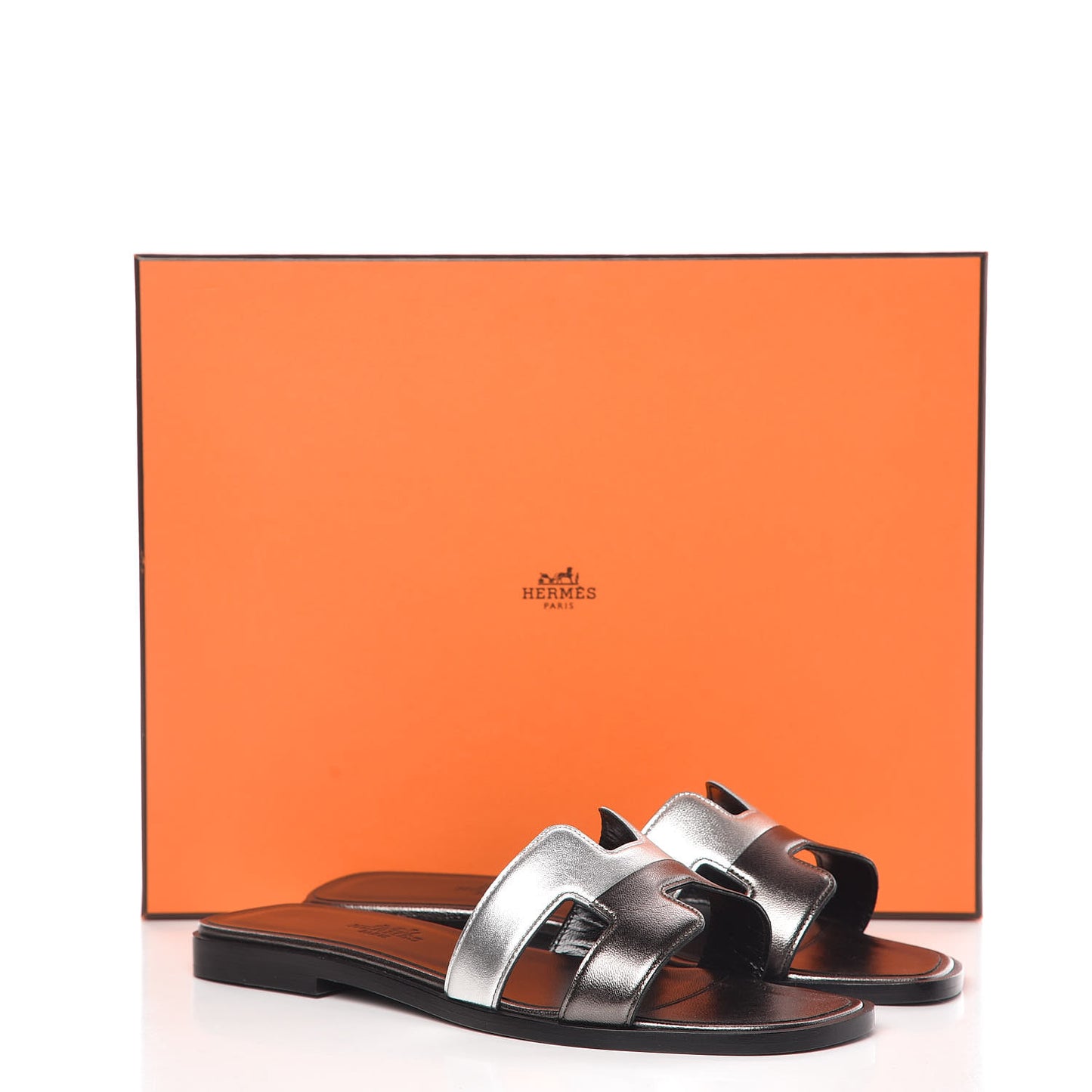 Metallic Nappa Oran Sandals 35 Canon De Fusil Argent