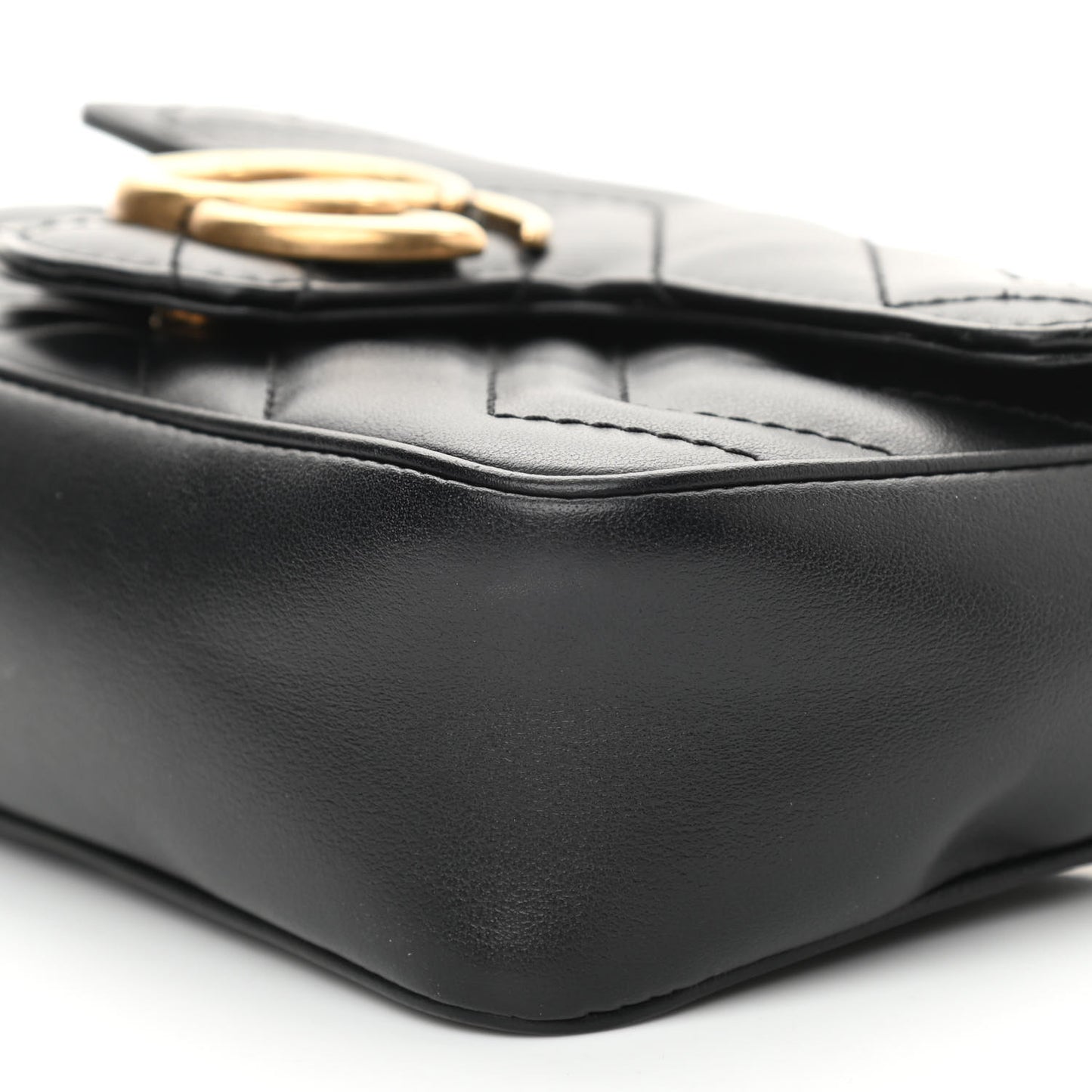 Calfskin Matelasse Super Mini GG Marmont Shoulder Bag Black