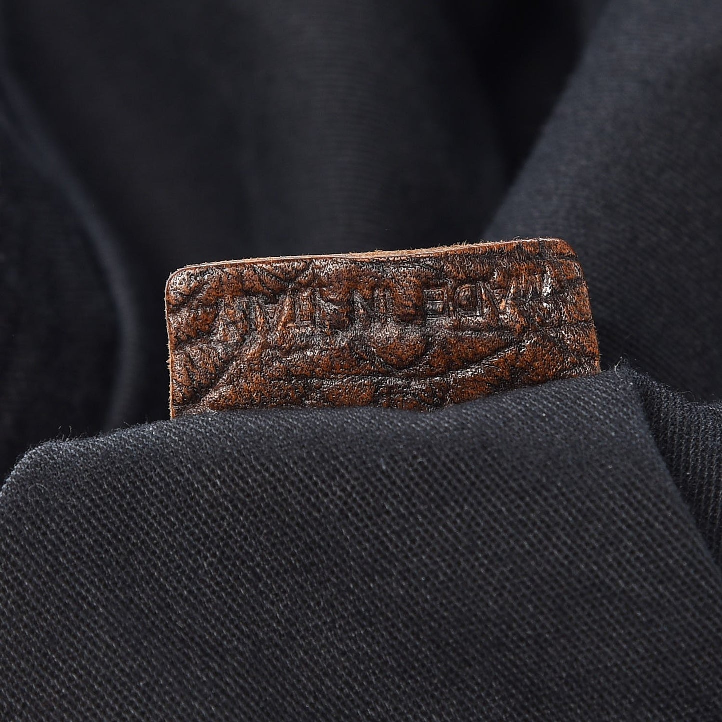 Pebbled Calfskin Large Corset Chain Nightingale Brown