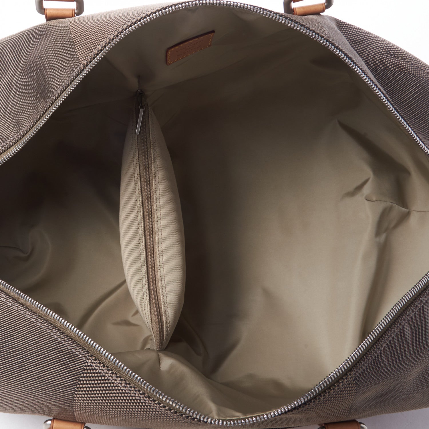 Louis Vuitton Damier Geant Attaquant Terre 6 of 7
