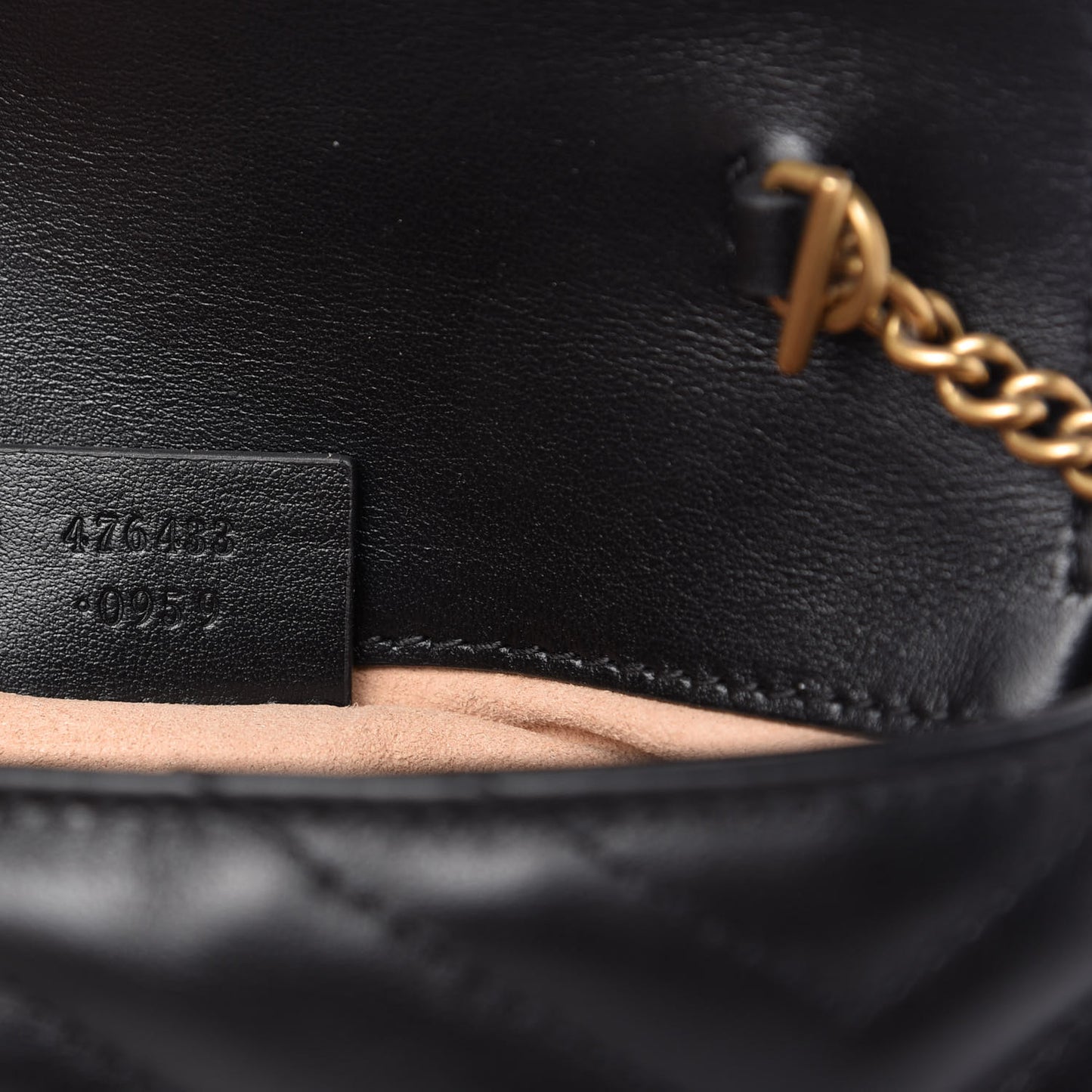 Calfskin Matelasse Super Mini GG Marmont Shoulder Bag Black