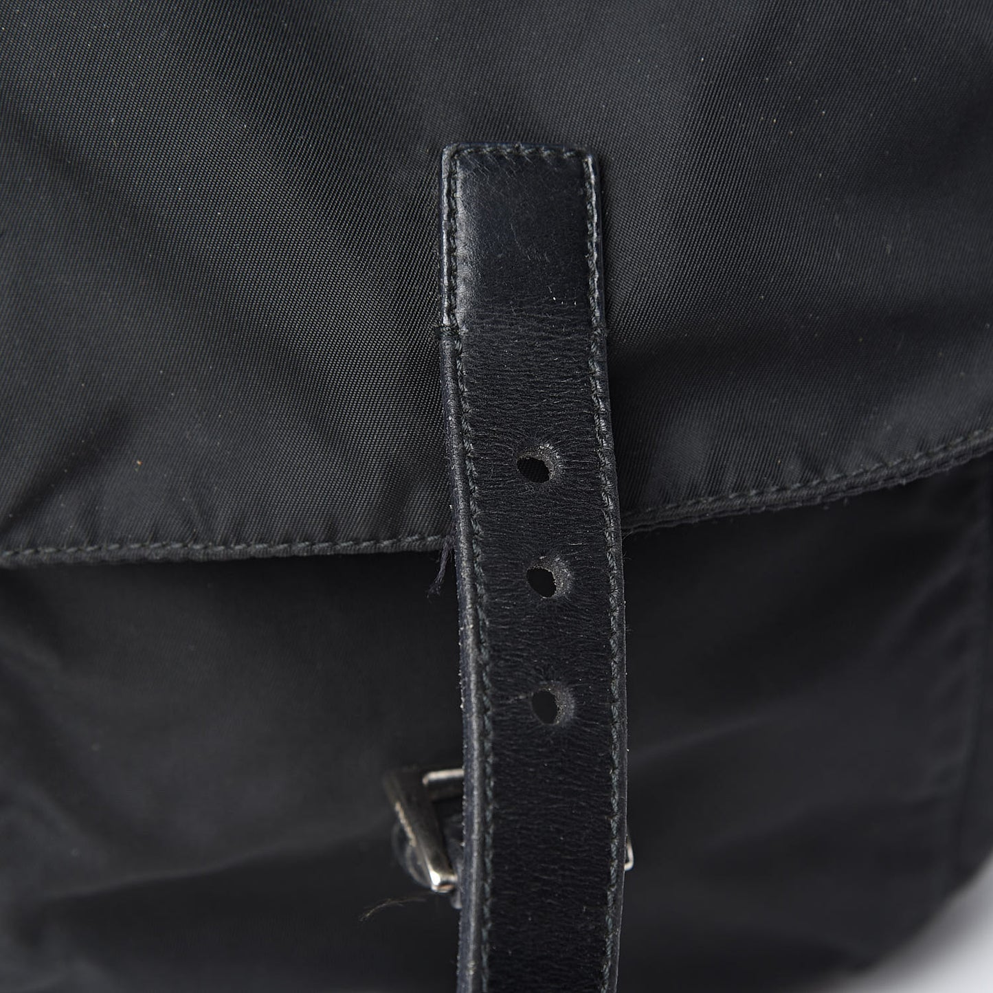 Nylon Vela Messenger Bag Black