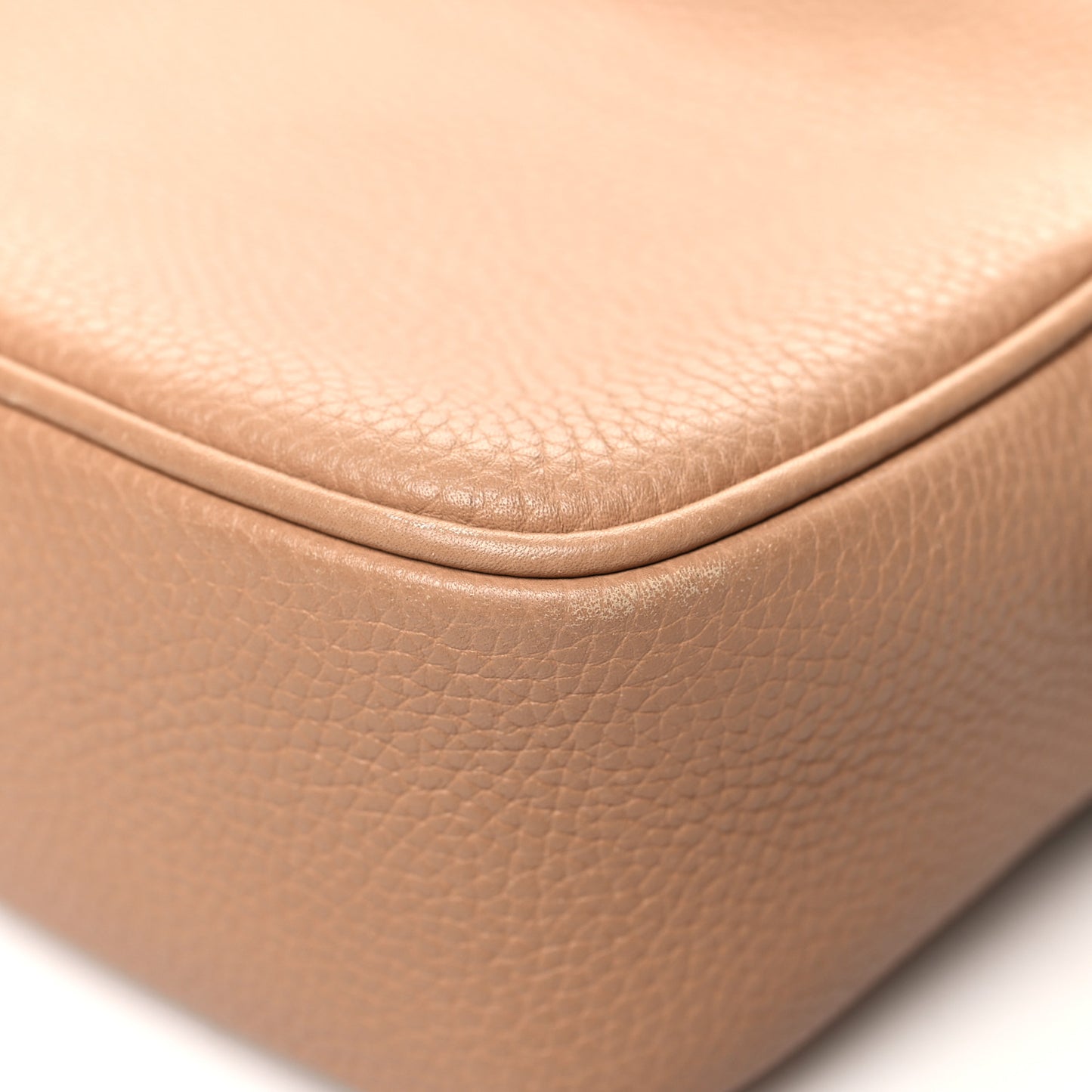 Pebbled Calfskin Small Soho Disco Bag Camelia
