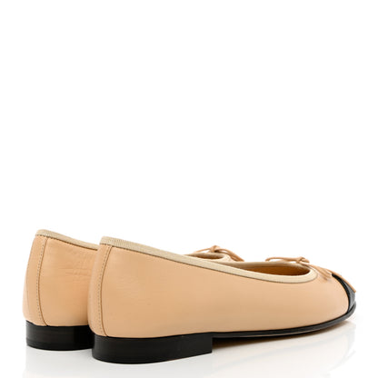 Chanel Lambskin Cap Toe CC Ballerina Flats 37.5 Beige Black 4 of 9