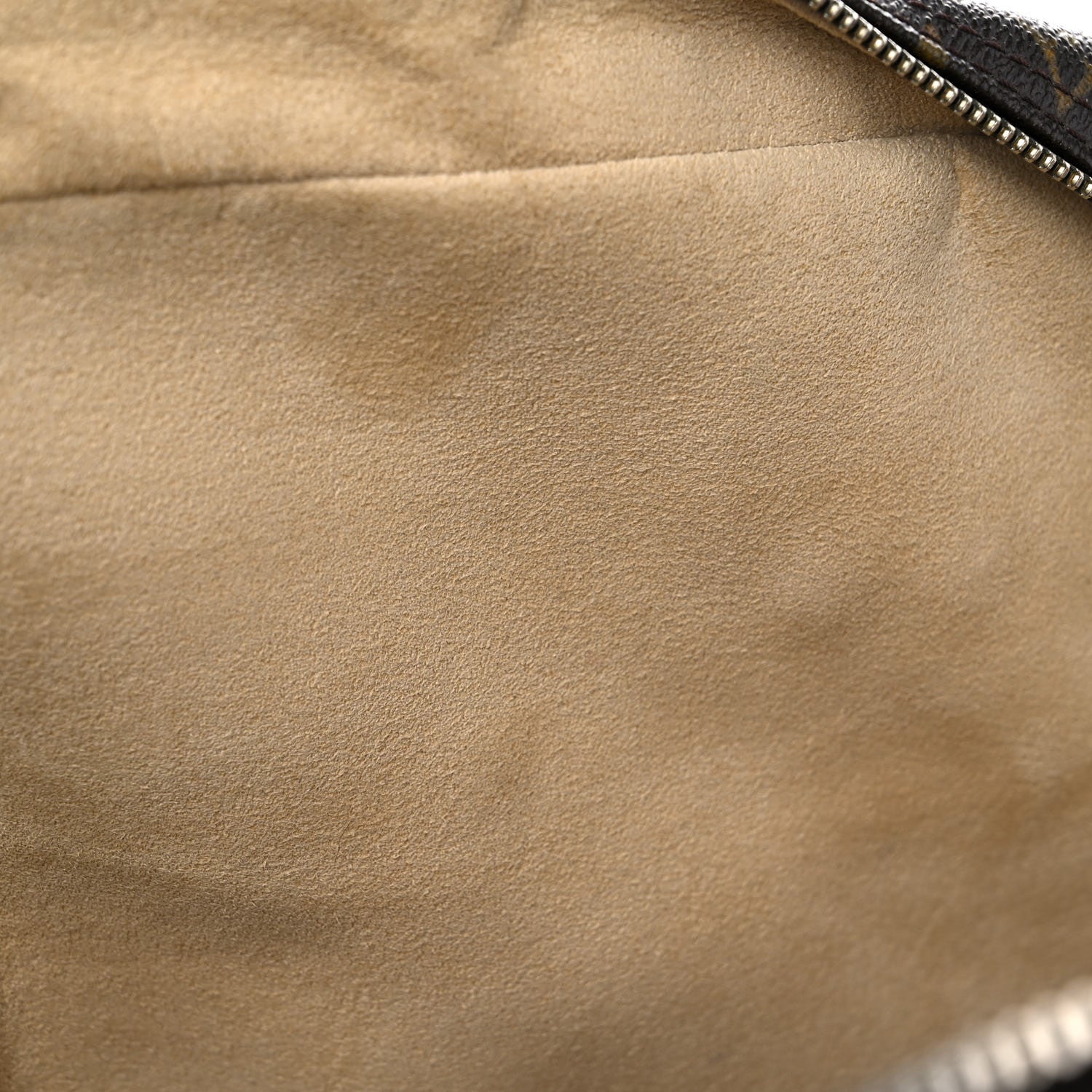 Louis Vuitton Monogram Manhattan GM 16 of 36