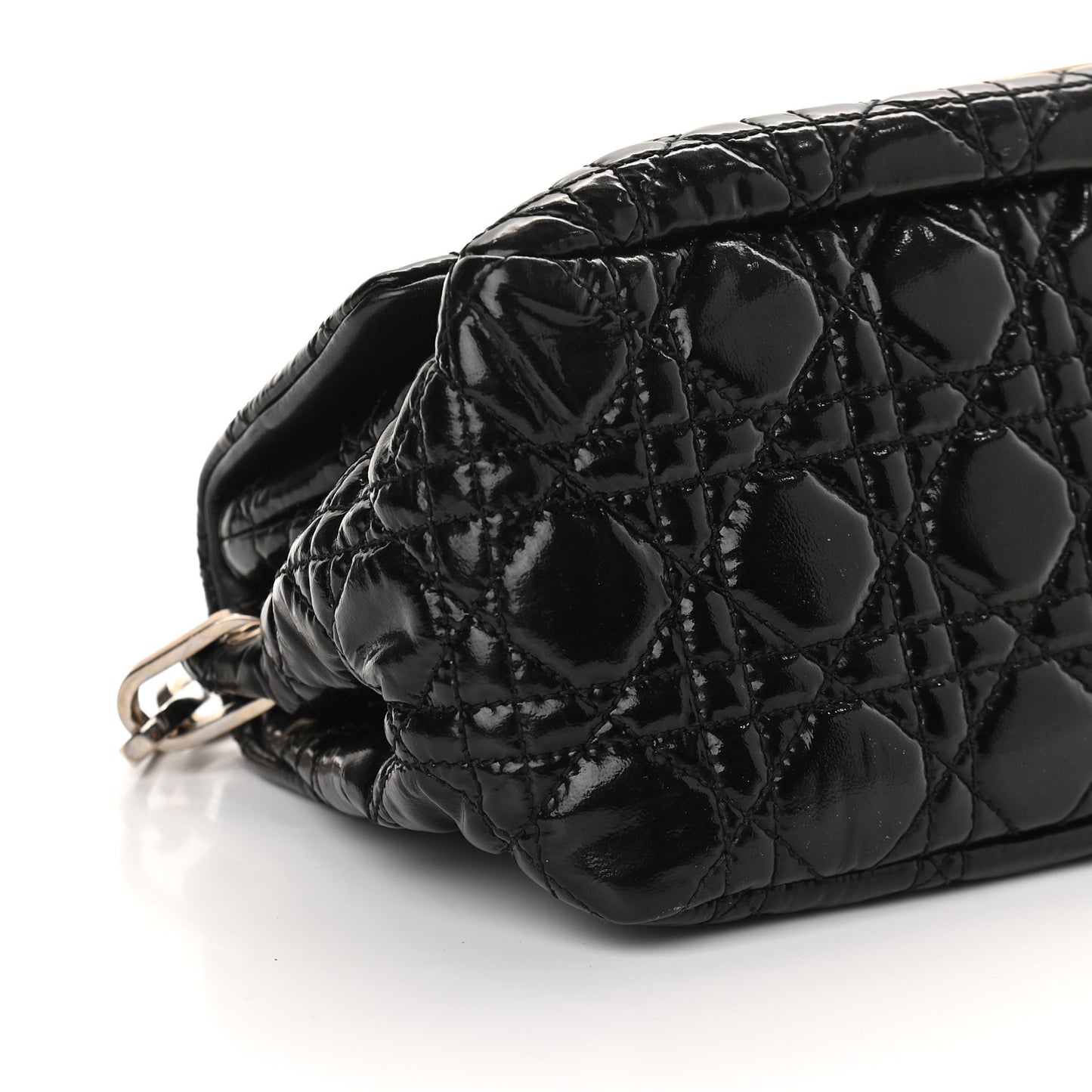 Patent Cannage New Lock Flap Black