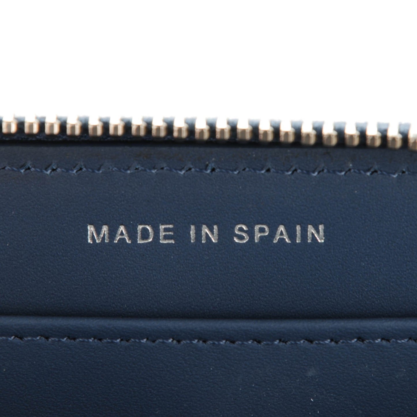 Caviar Quilted Large Gusset Zip Around Wallet Blue