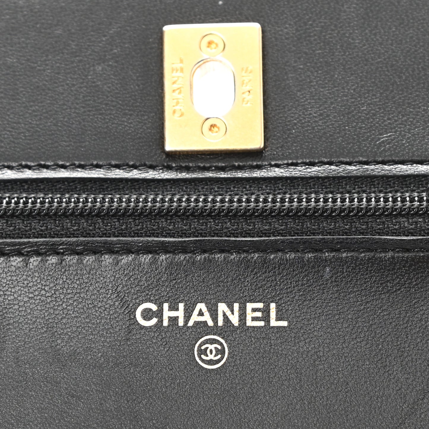 Lambskin Quilted CC Pearl Crush Wallet on Chain WOC Black