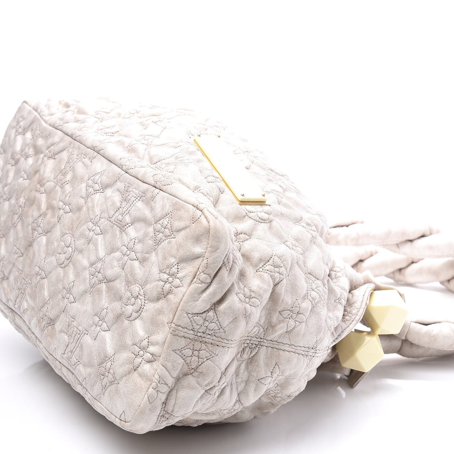 Lambskin Olympe Stratus PM Ecru