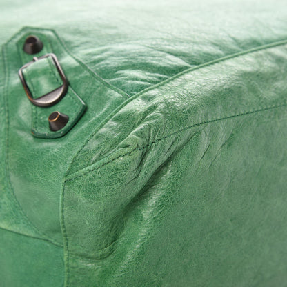 Balenciaga Agneau Classic Hardware Day Hobo Pommier 13 of 17