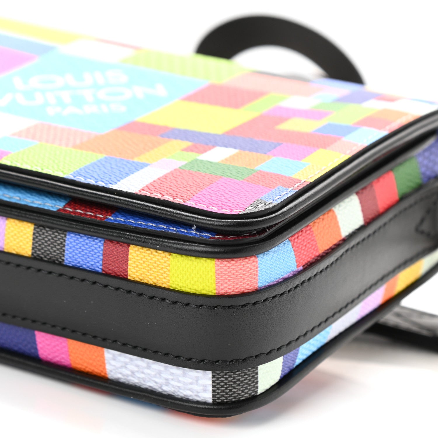 Louis Vuitton Damier Graphite 3D Studio Messenger Multicolor 9 of 9